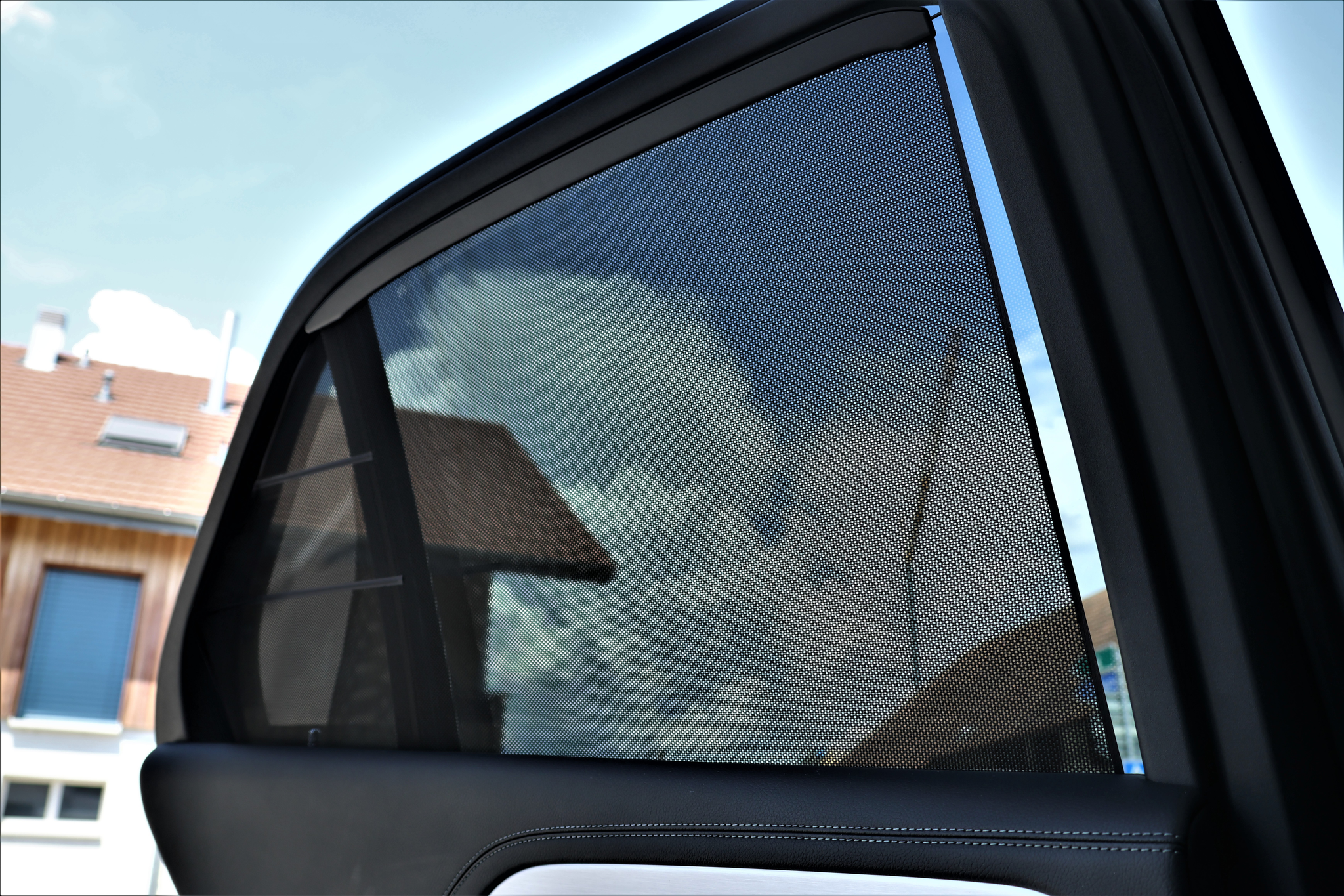 listing desktop thumbnail image 13