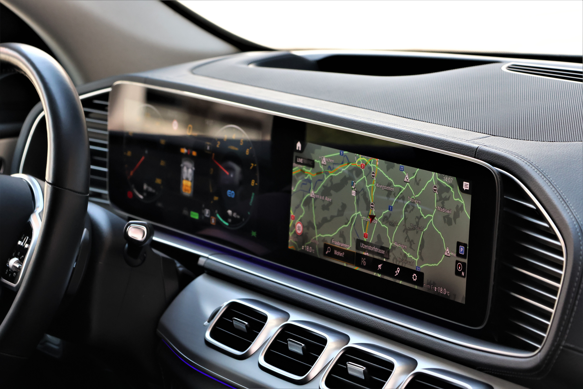 listing desktop thumbnail image 16