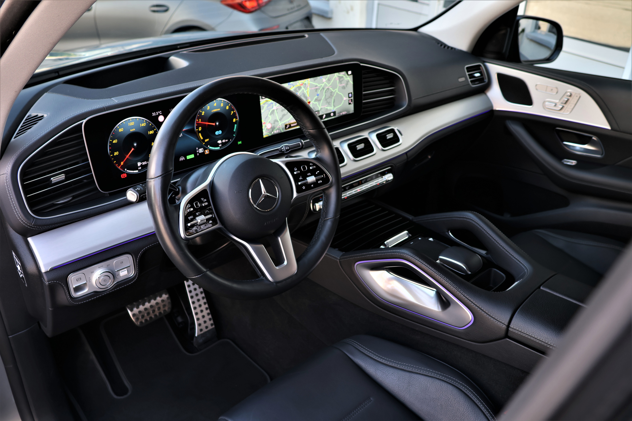 listing desktop thumbnail image 7