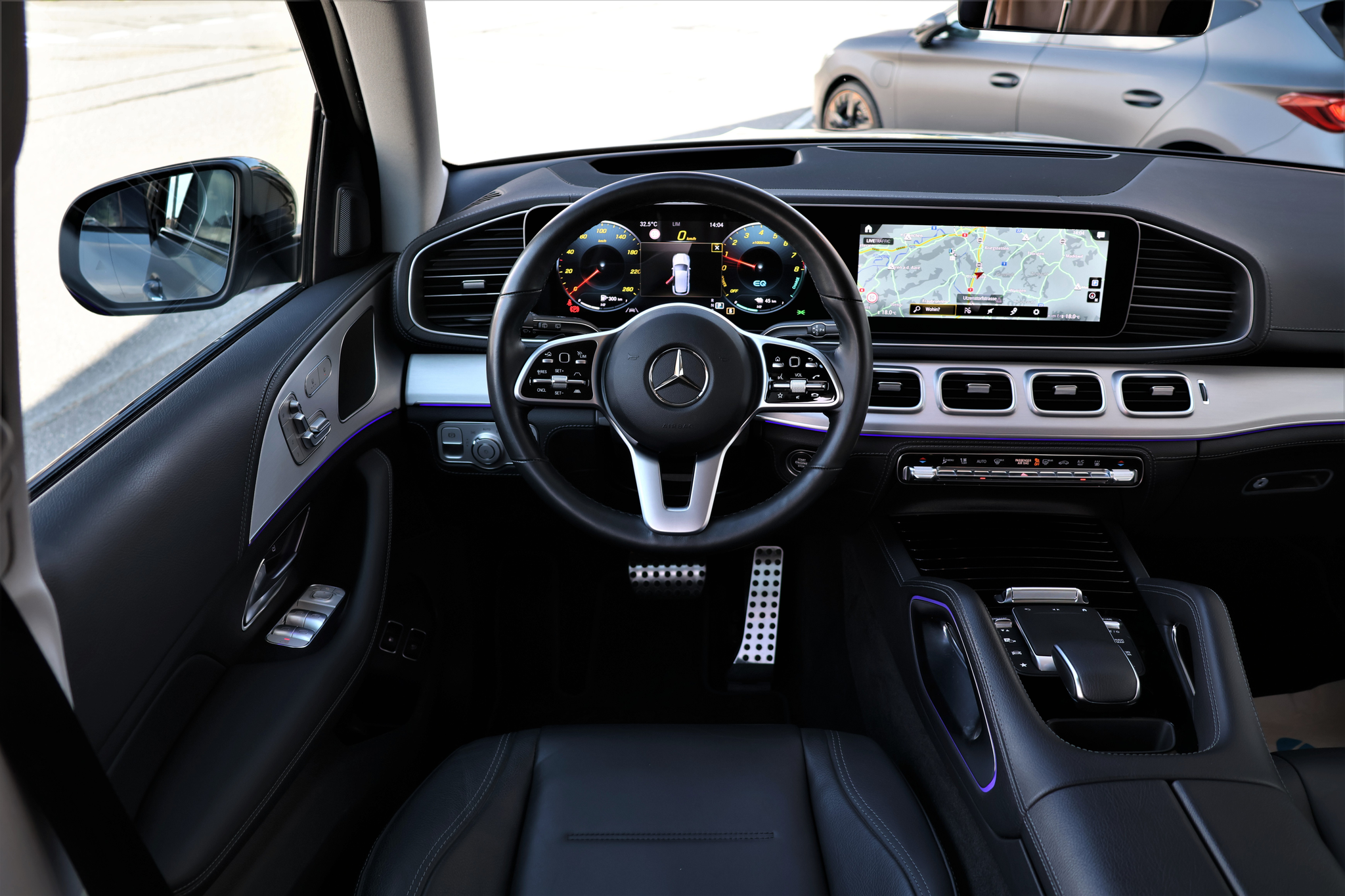 listing desktop thumbnail image 10