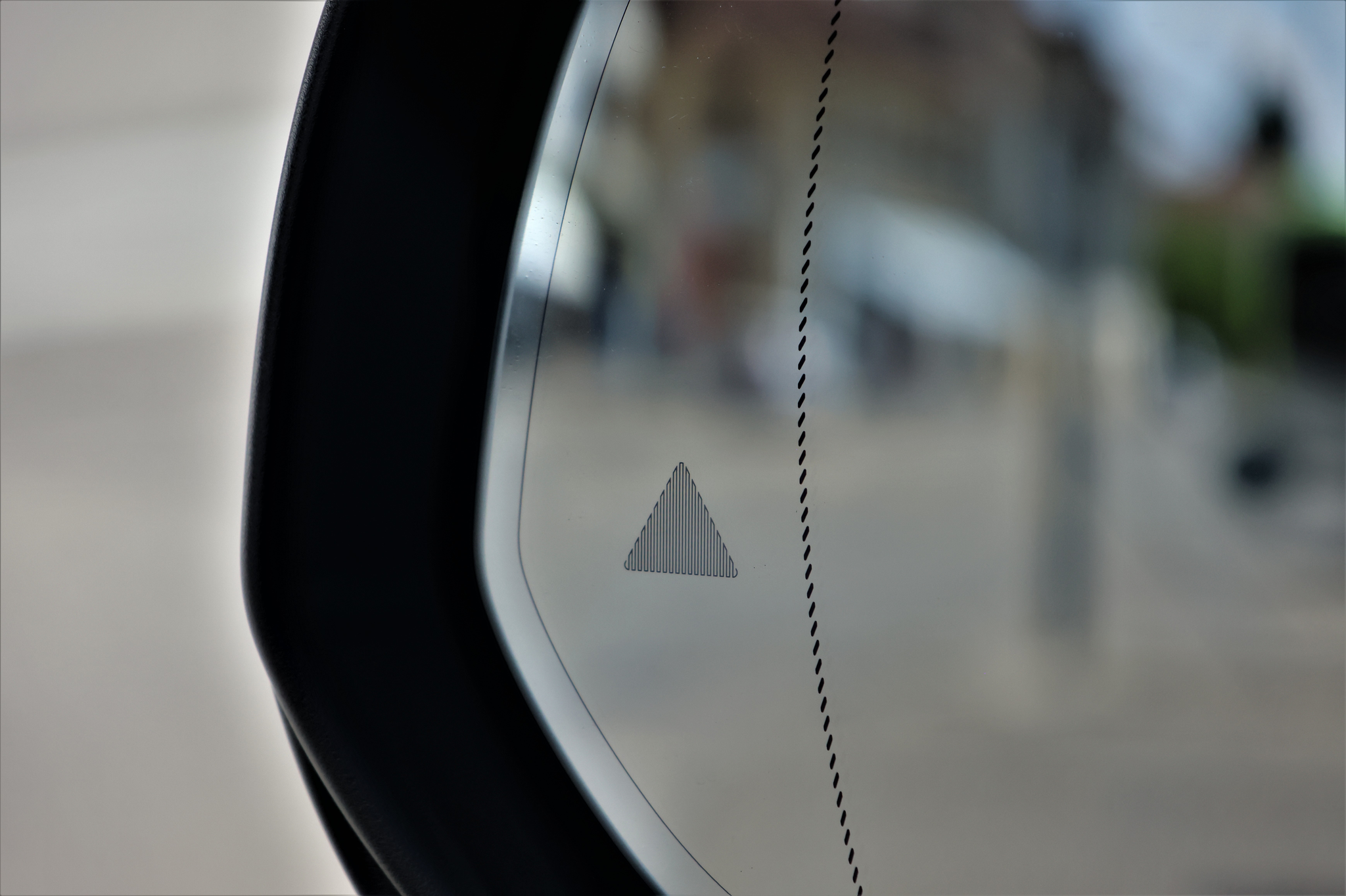 listing desktop thumbnail image 23