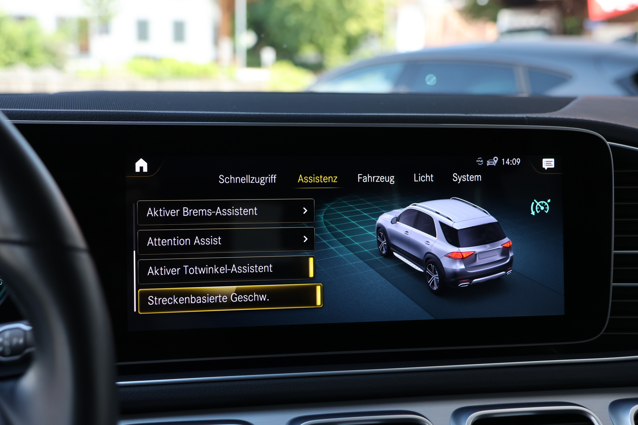 listing desktop thumbnail image 22