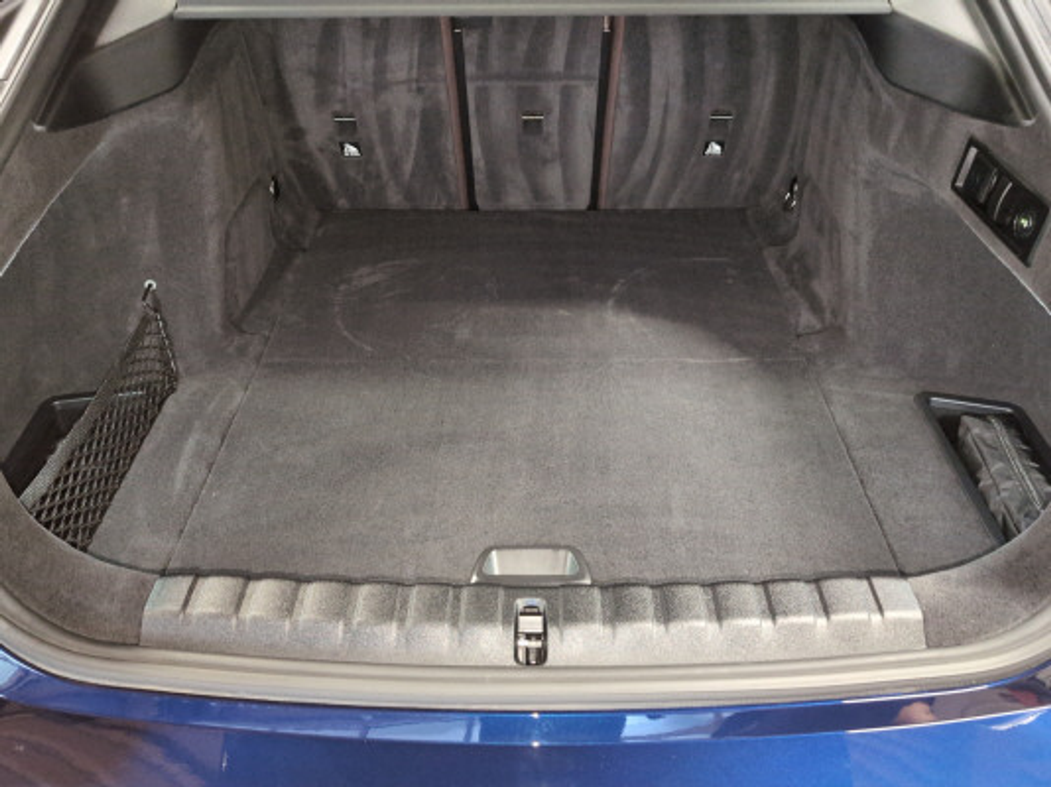 listing desktop thumbnail image 12