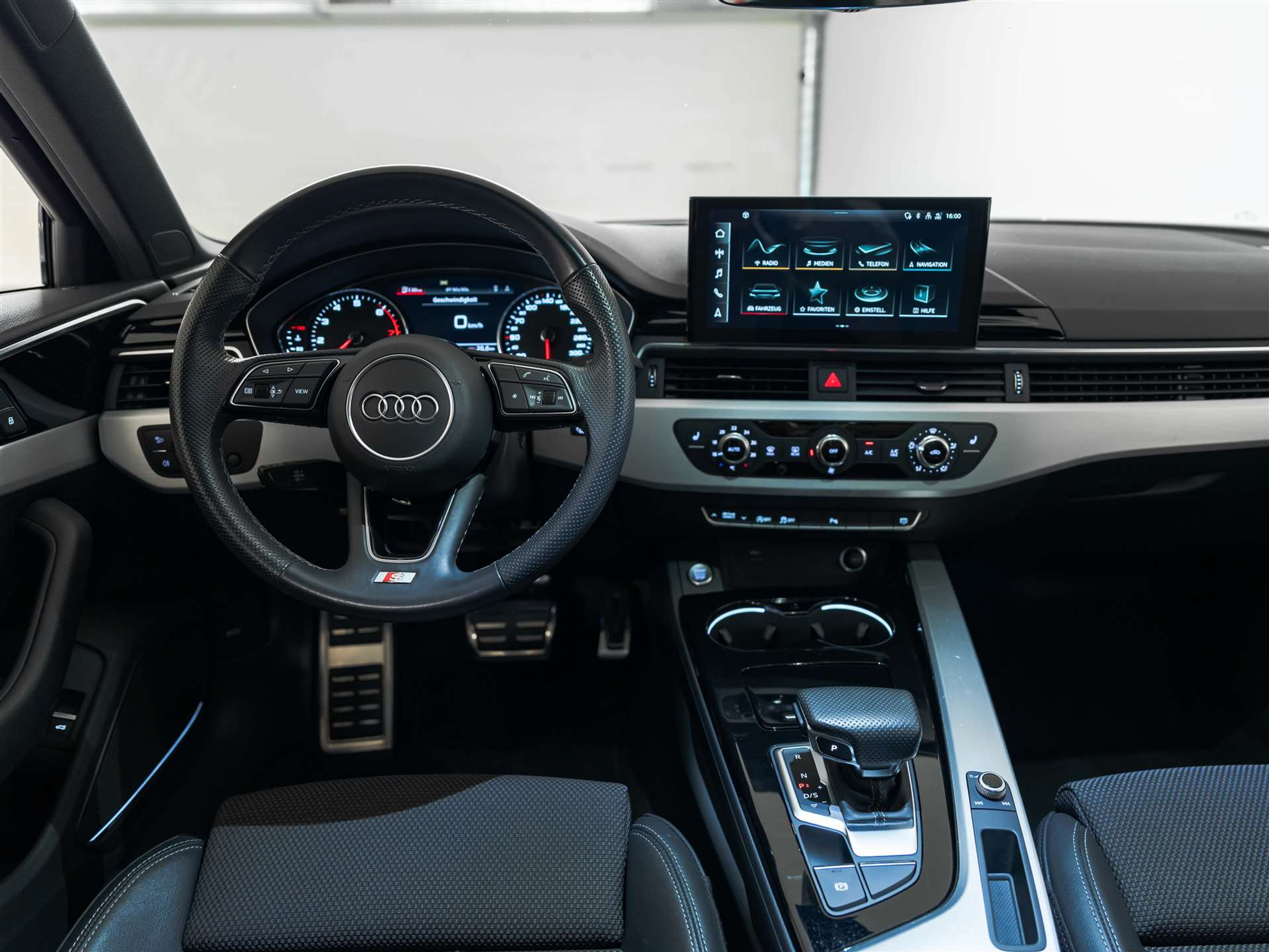 listing desktop thumbnail image 25