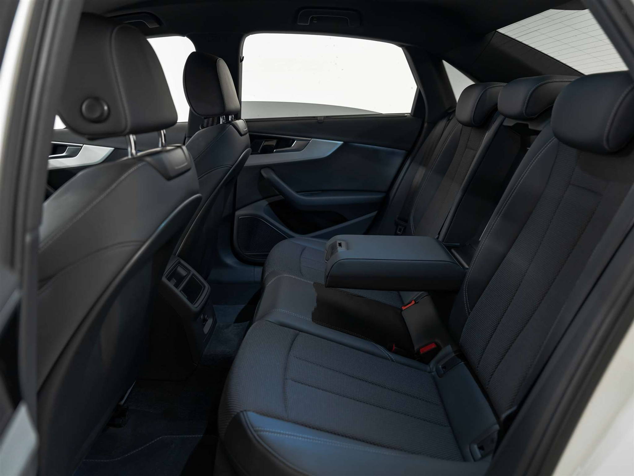 listing desktop thumbnail image 13