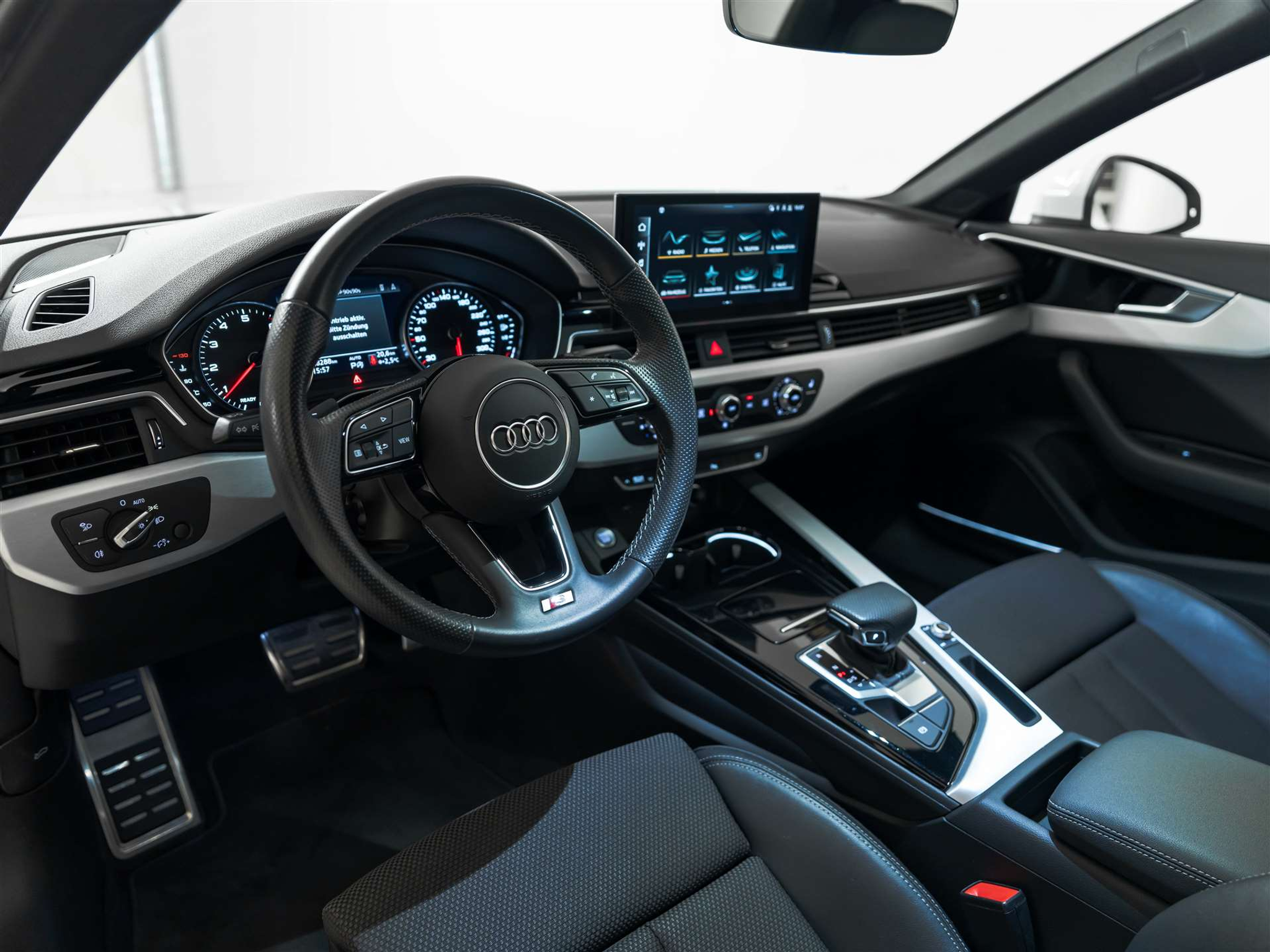 listing desktop thumbnail image 8