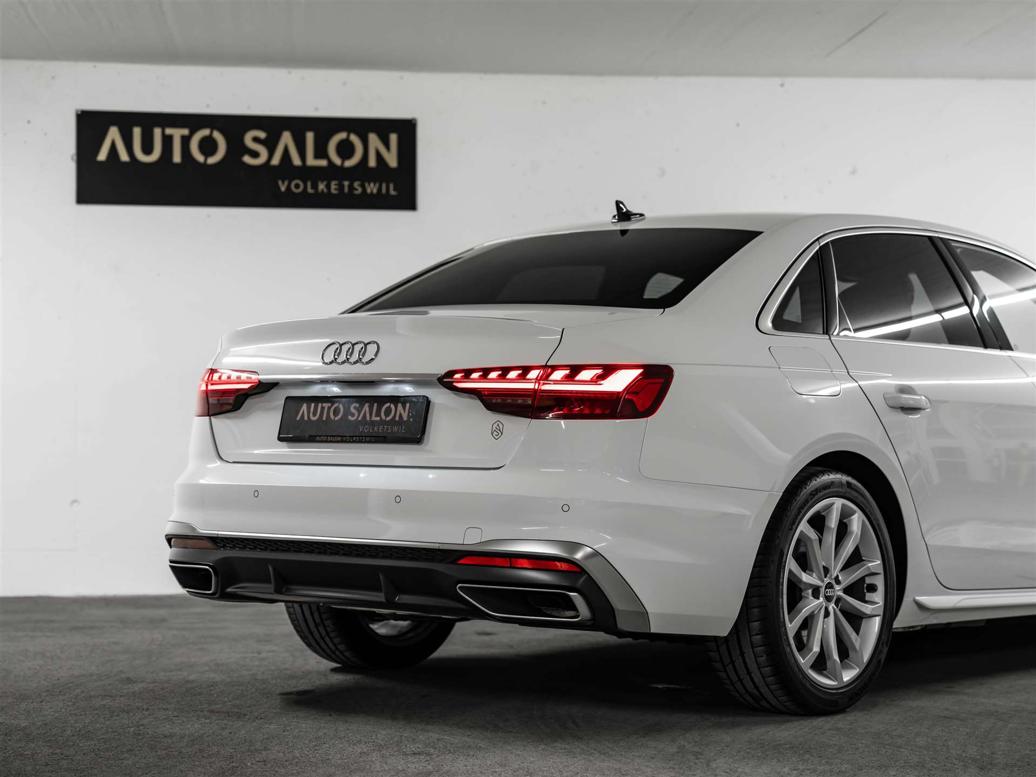 listing desktop thumbnail image 18