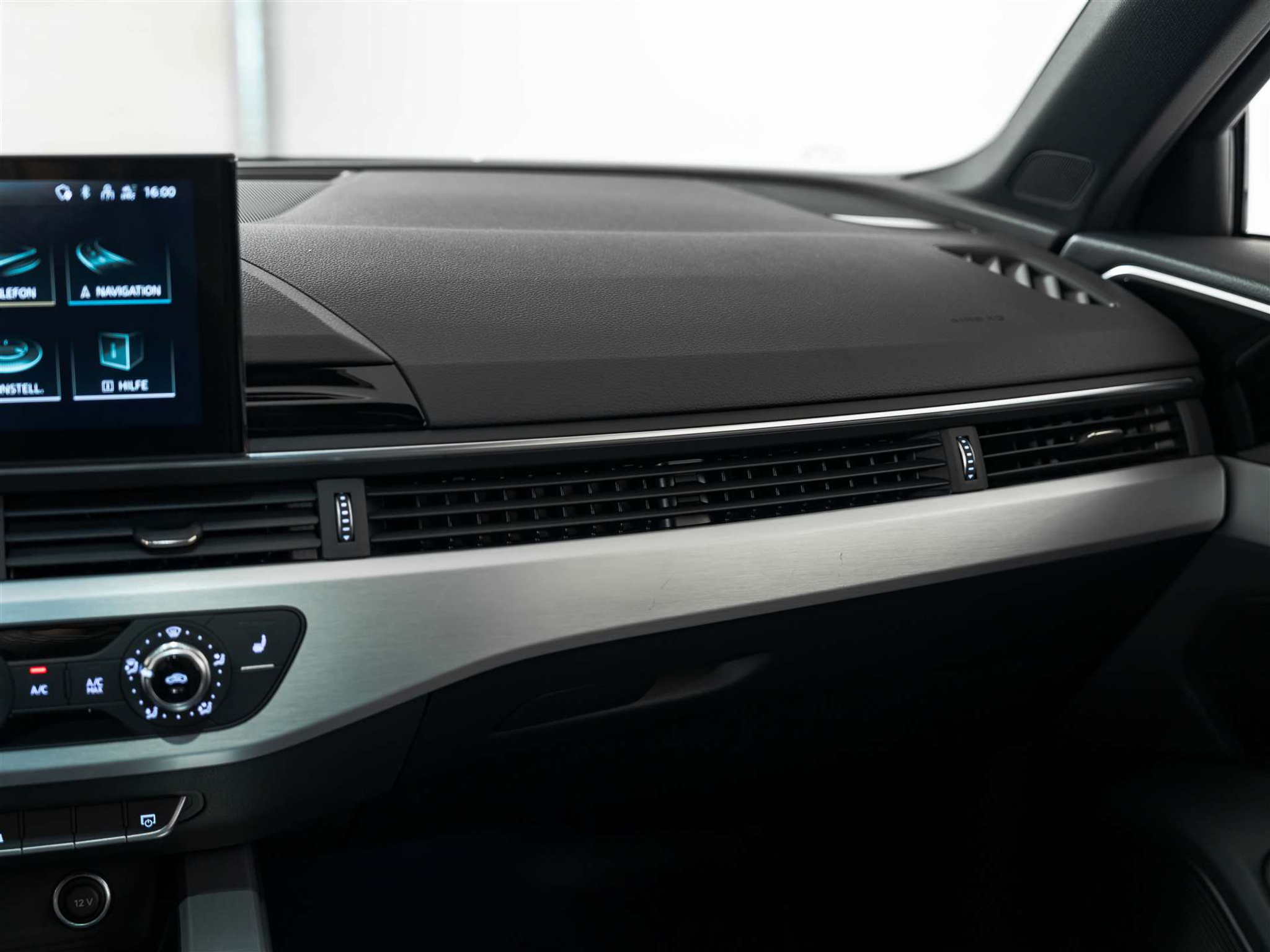 listing desktop thumbnail image 27