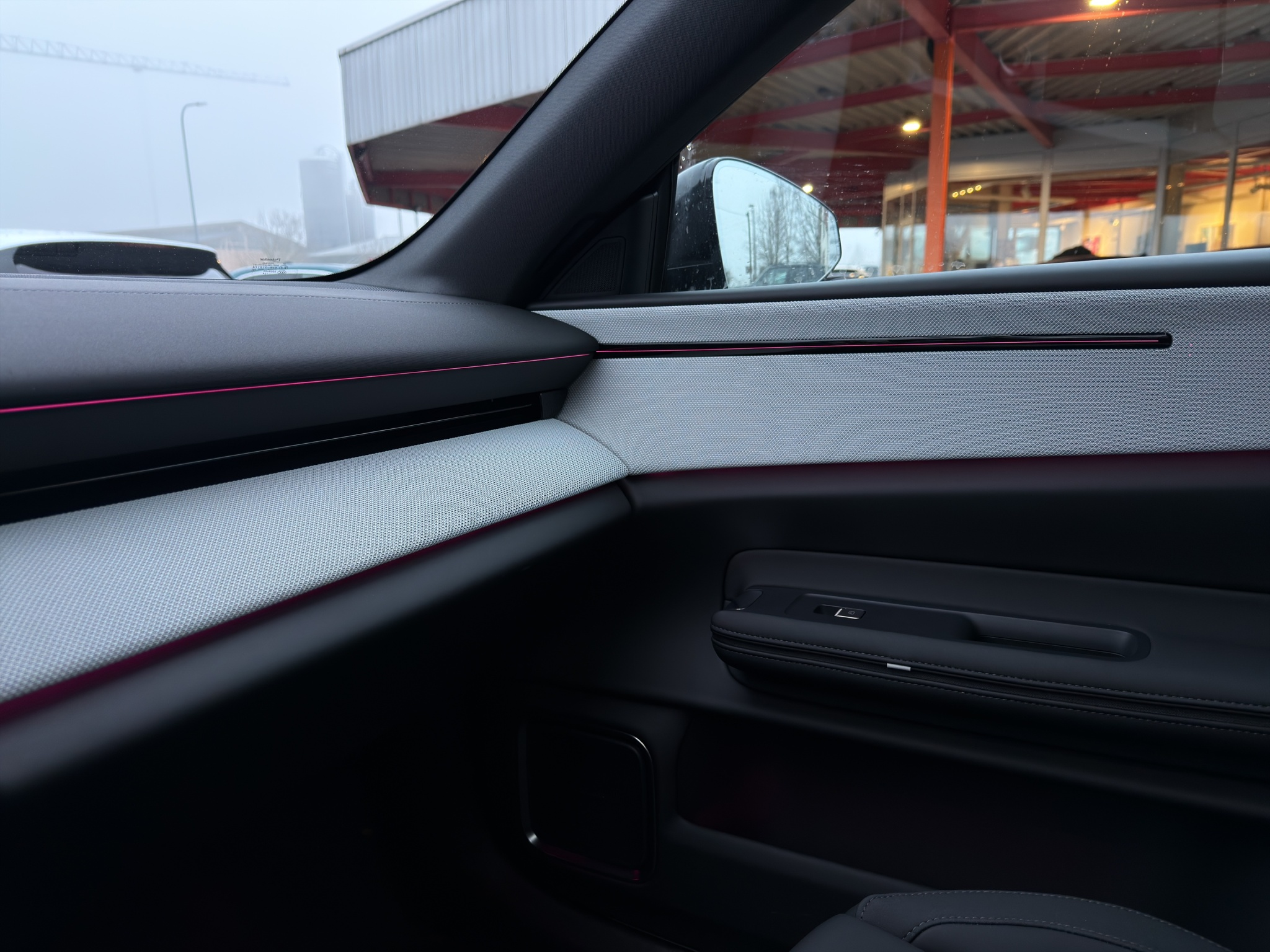 listing desktop thumbnail image 29