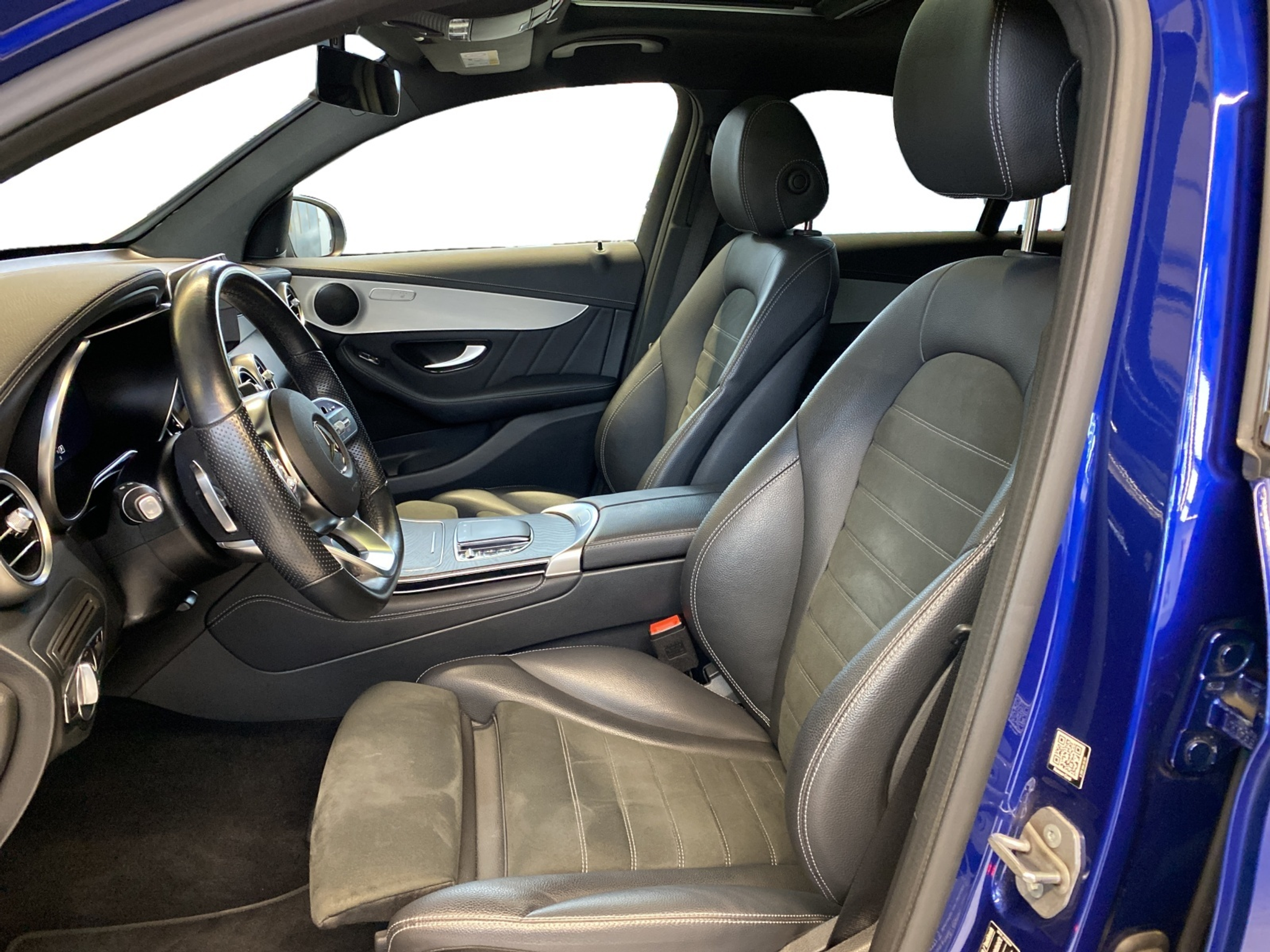 listing desktop thumbnail image 6