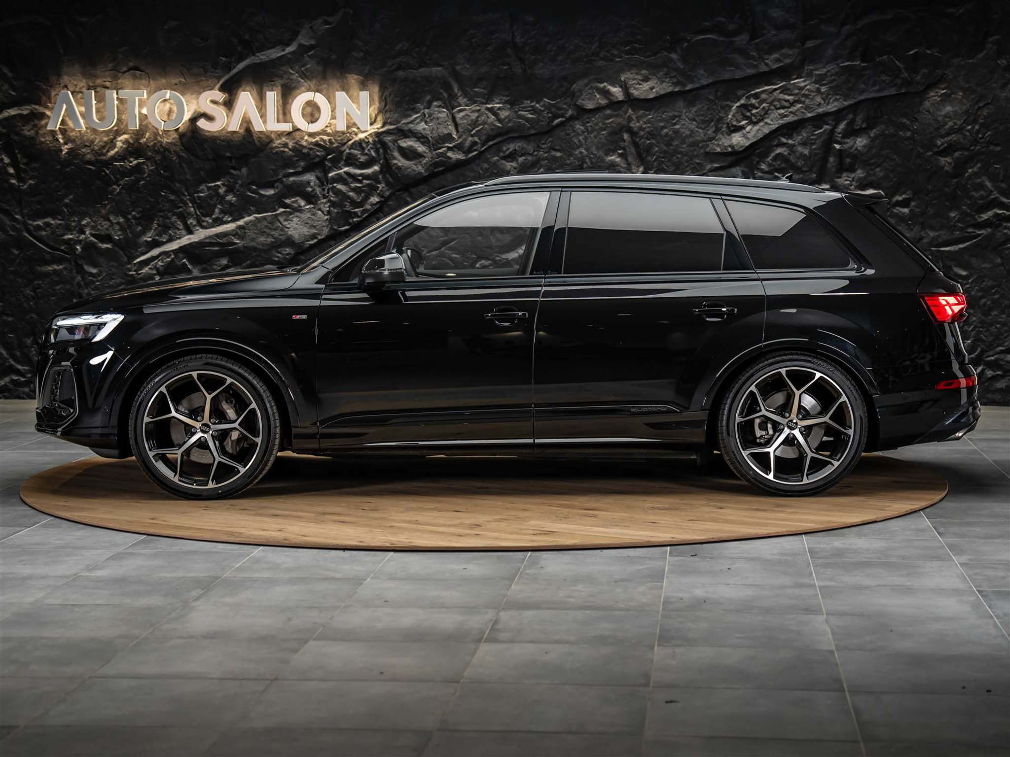 listing desktop thumbnail image 1