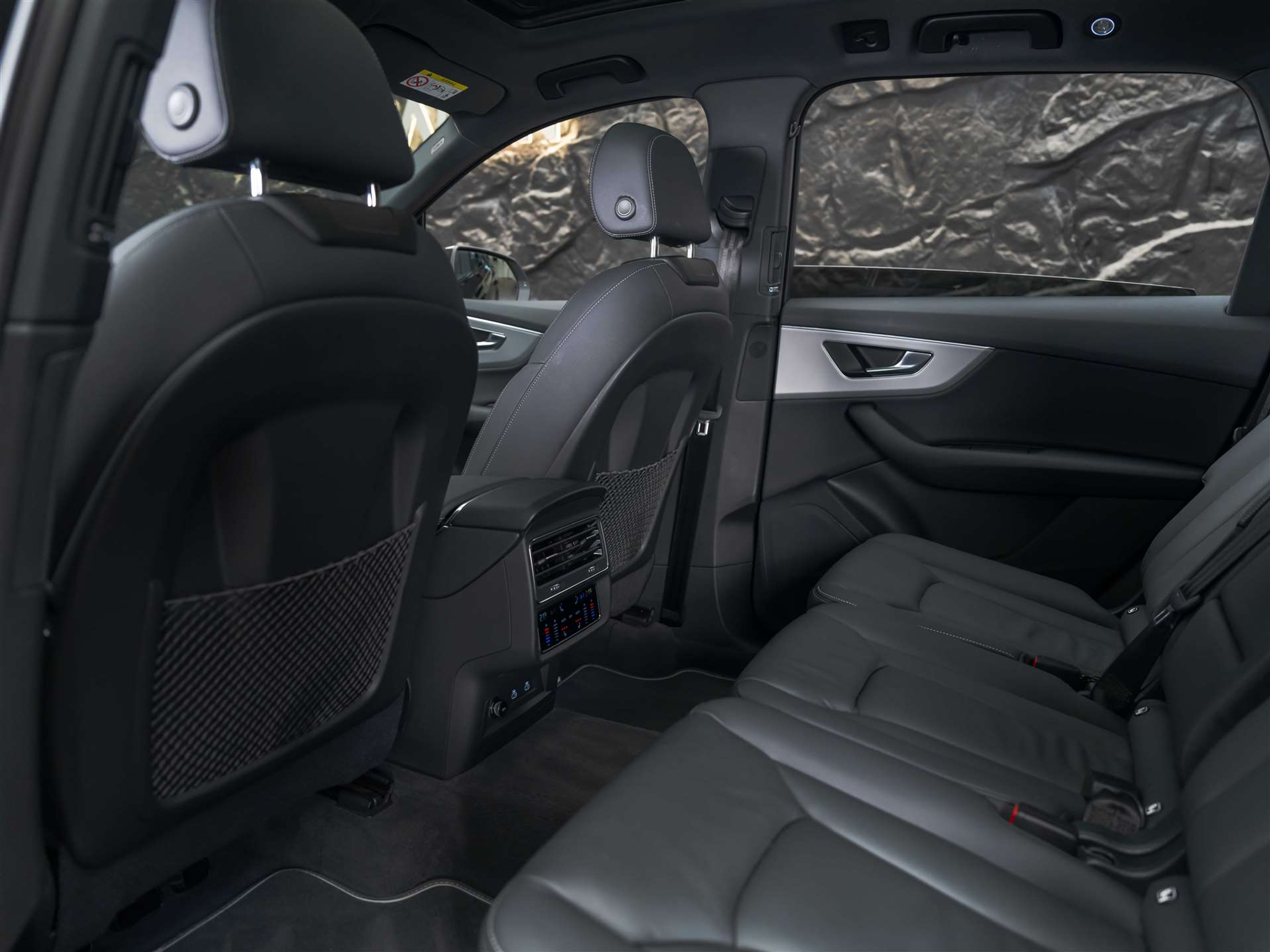 listing desktop thumbnail image 12