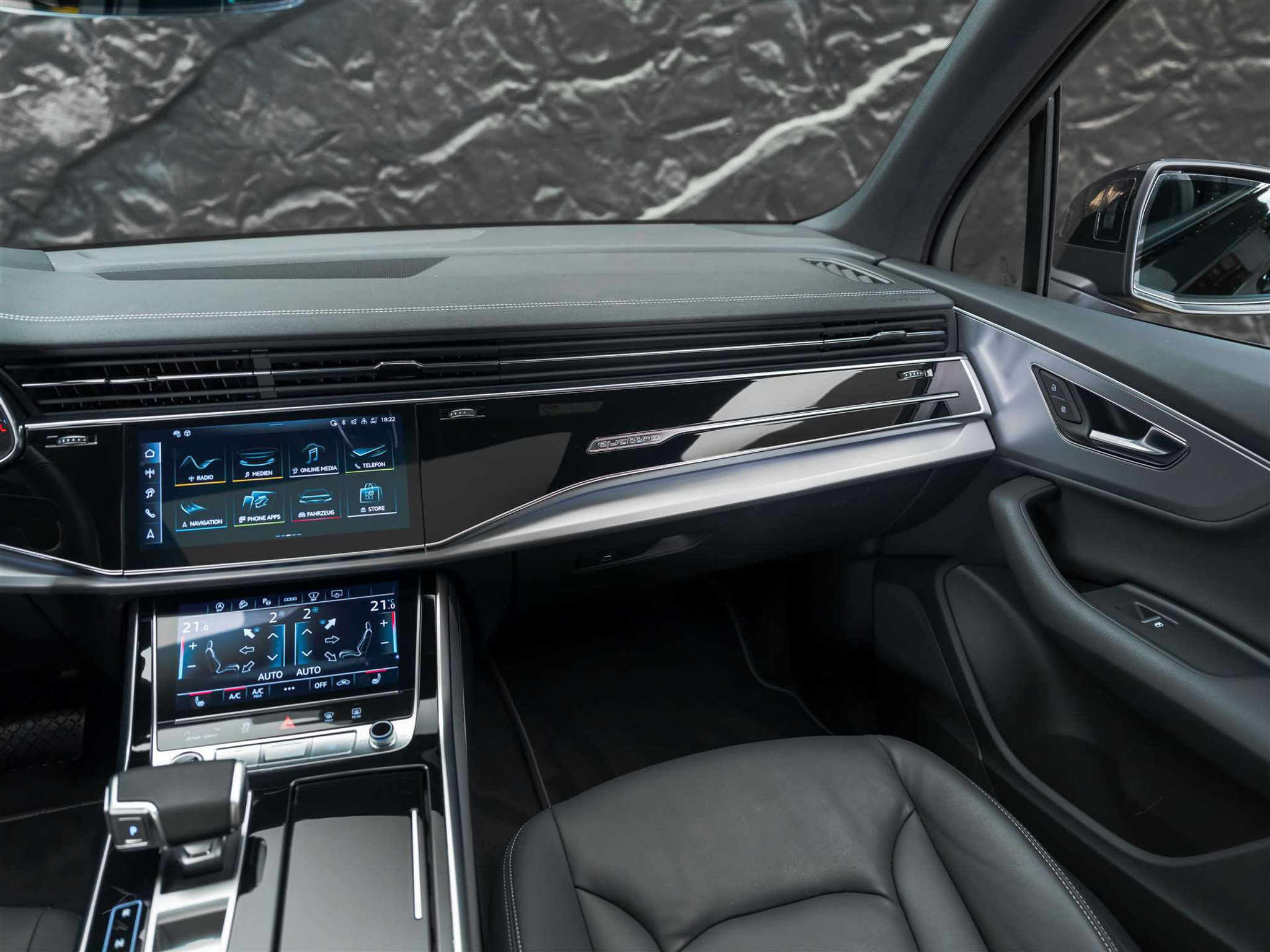 listing desktop thumbnail image 33