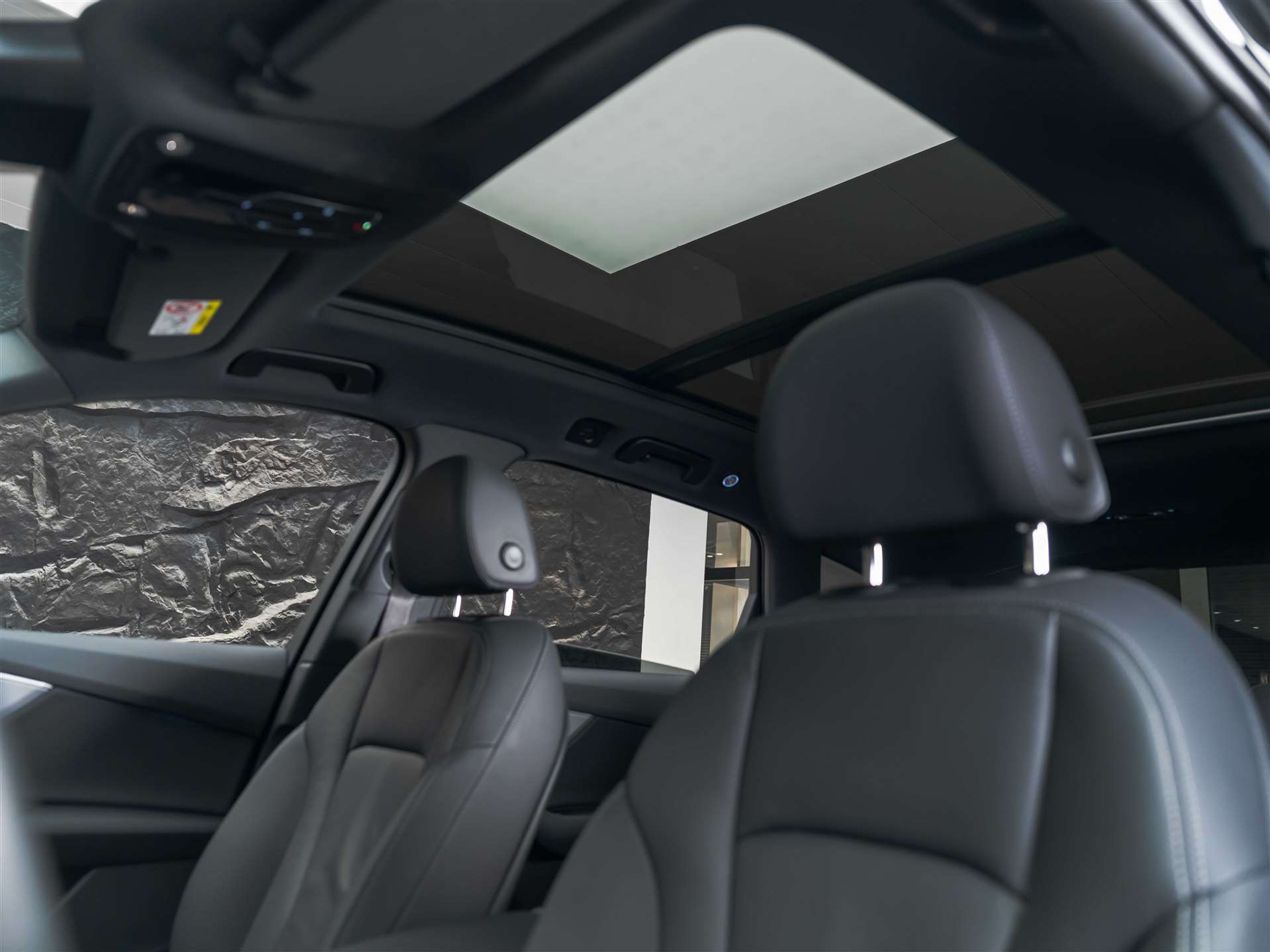 listing desktop thumbnail image 11