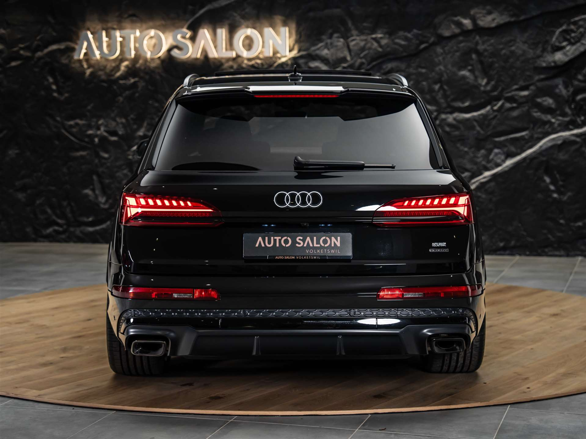 listing desktop thumbnail image 3