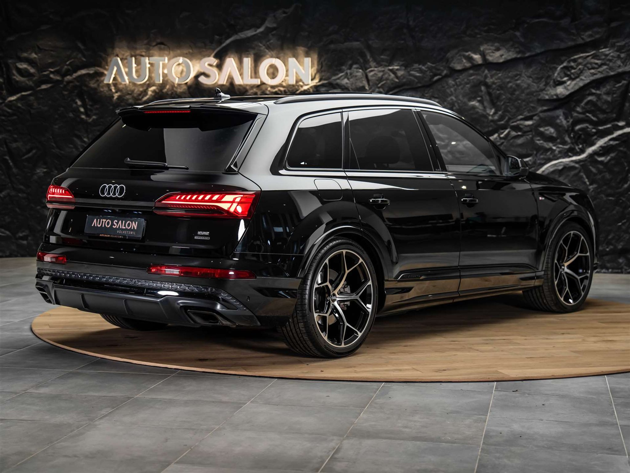 listing desktop thumbnail image 4