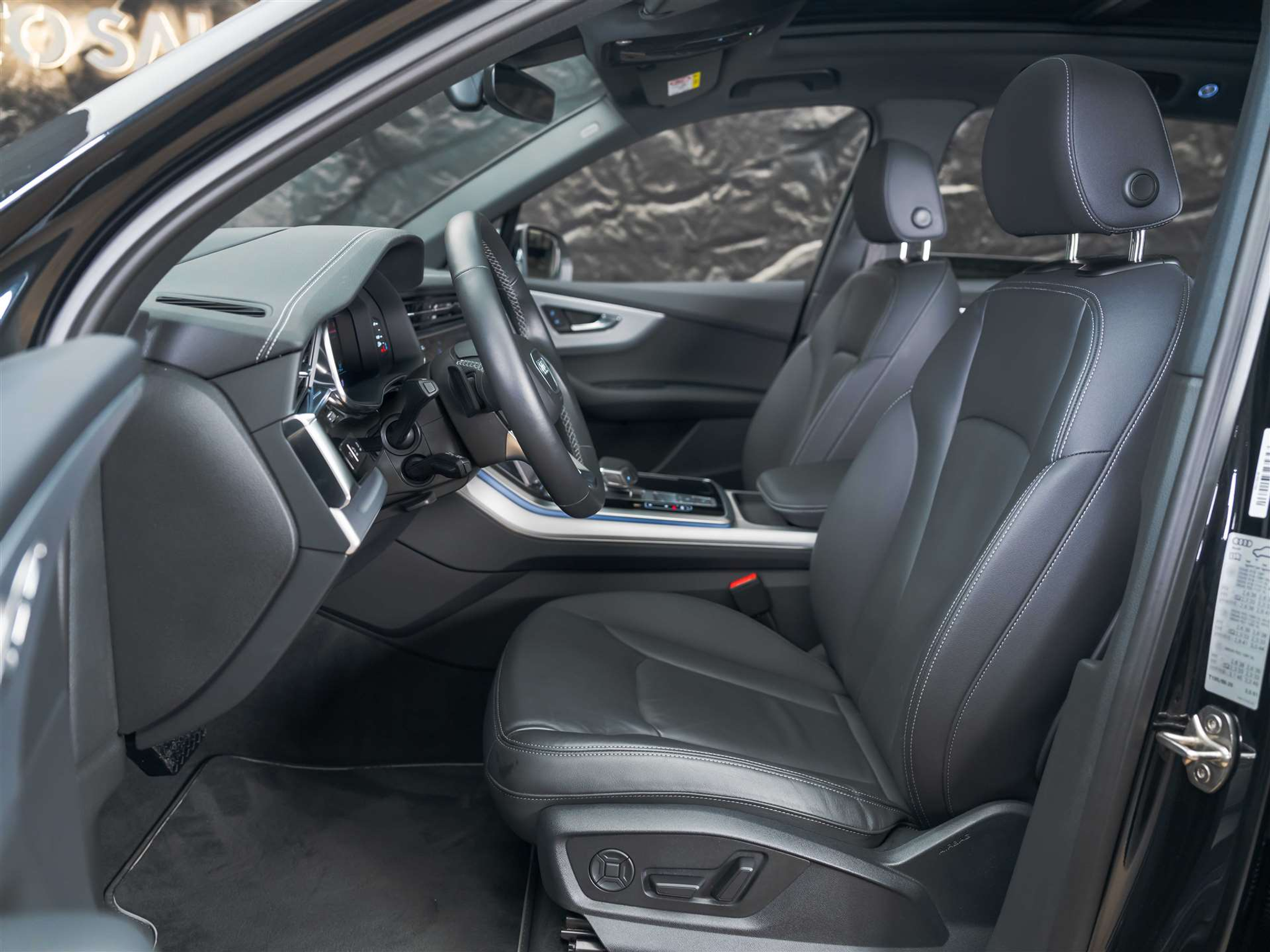 listing desktop thumbnail image 9