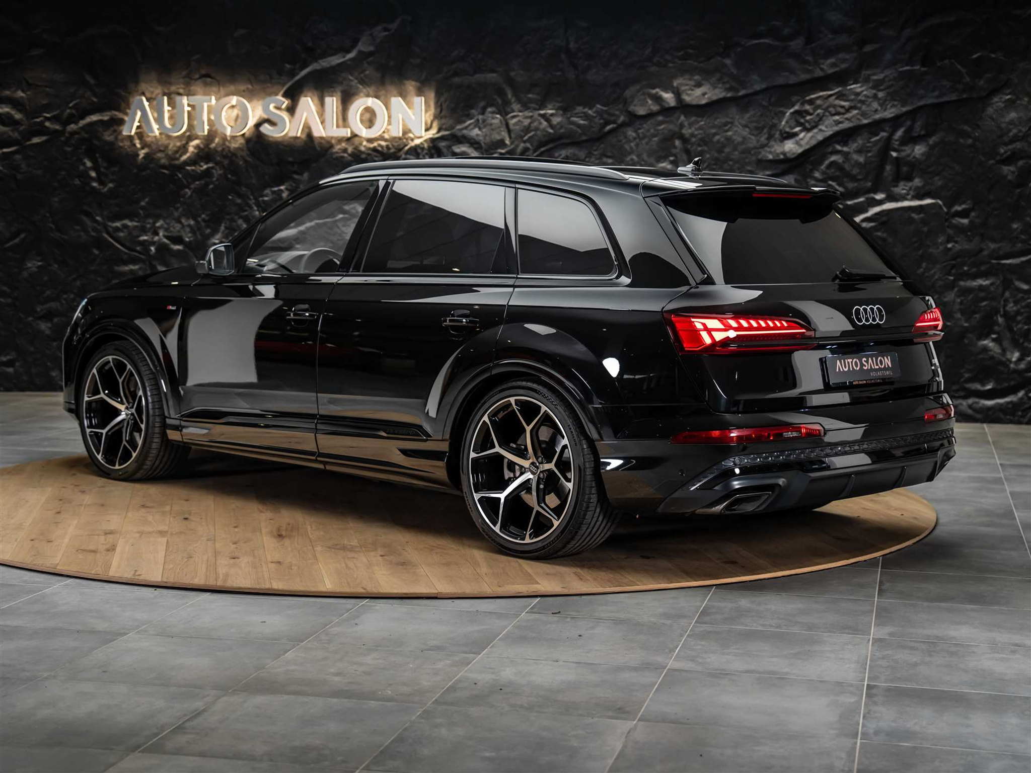 listing desktop thumbnail image 2