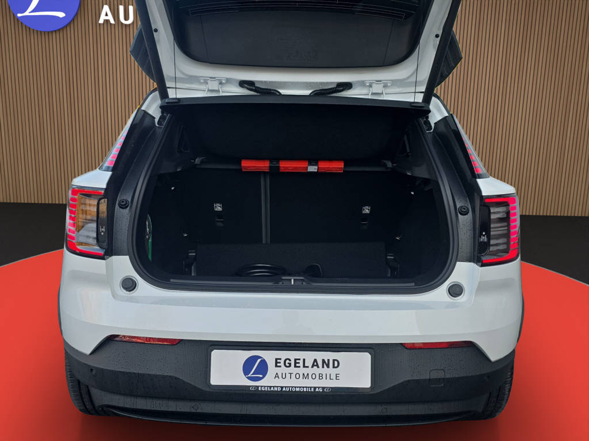 listing desktop thumbnail image 14