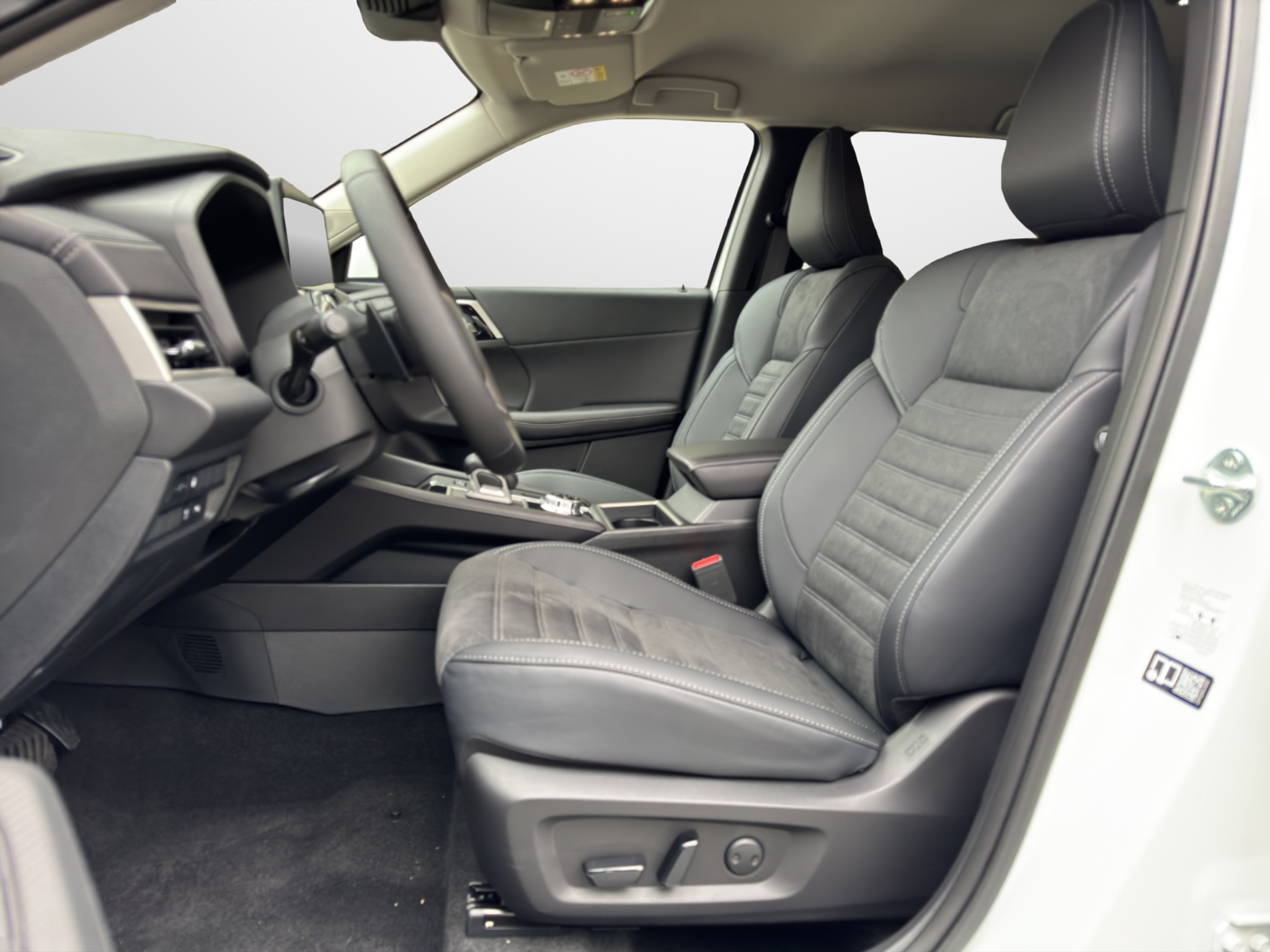 listing desktop thumbnail image 4