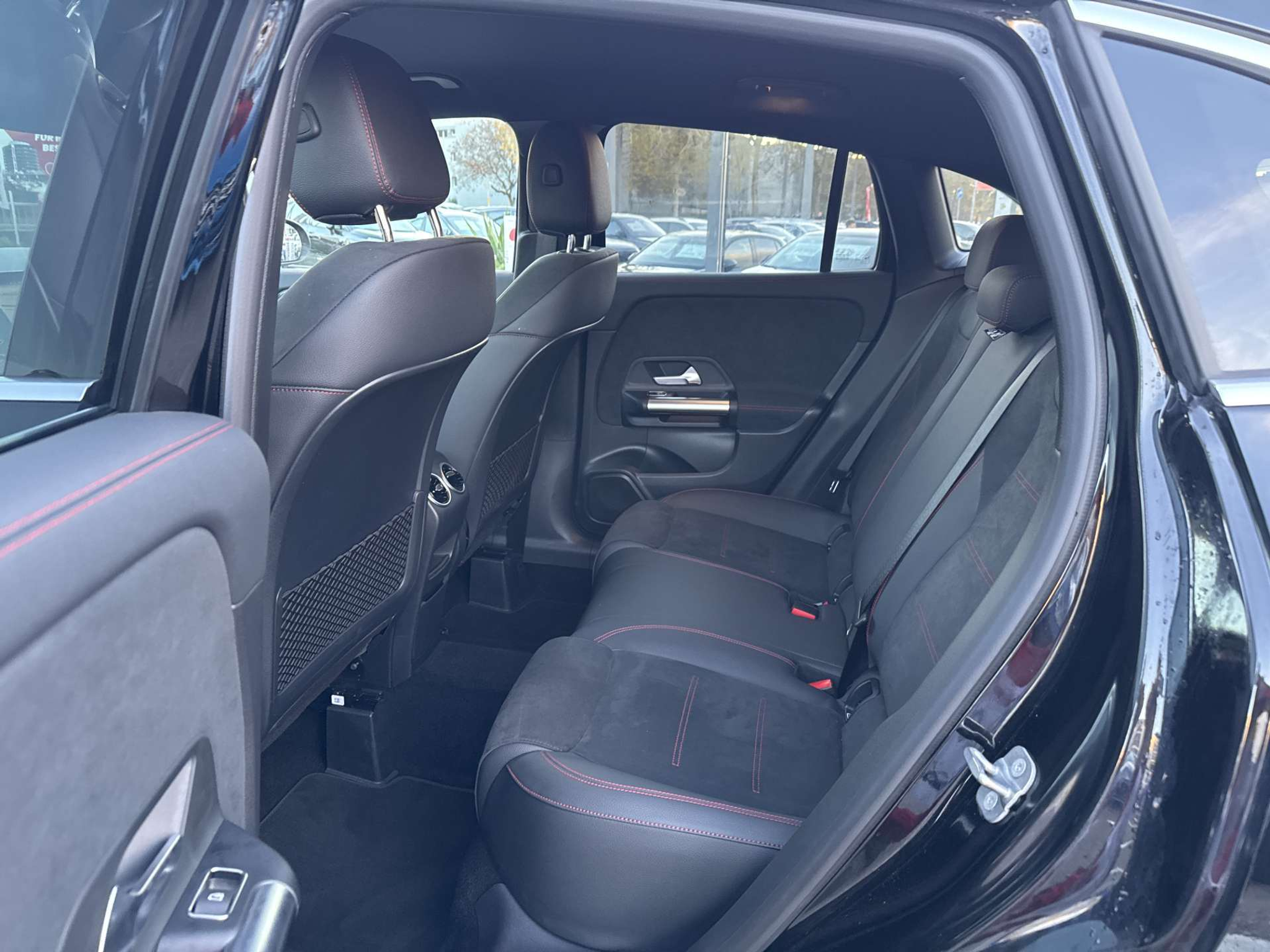 listing desktop thumbnail image 6