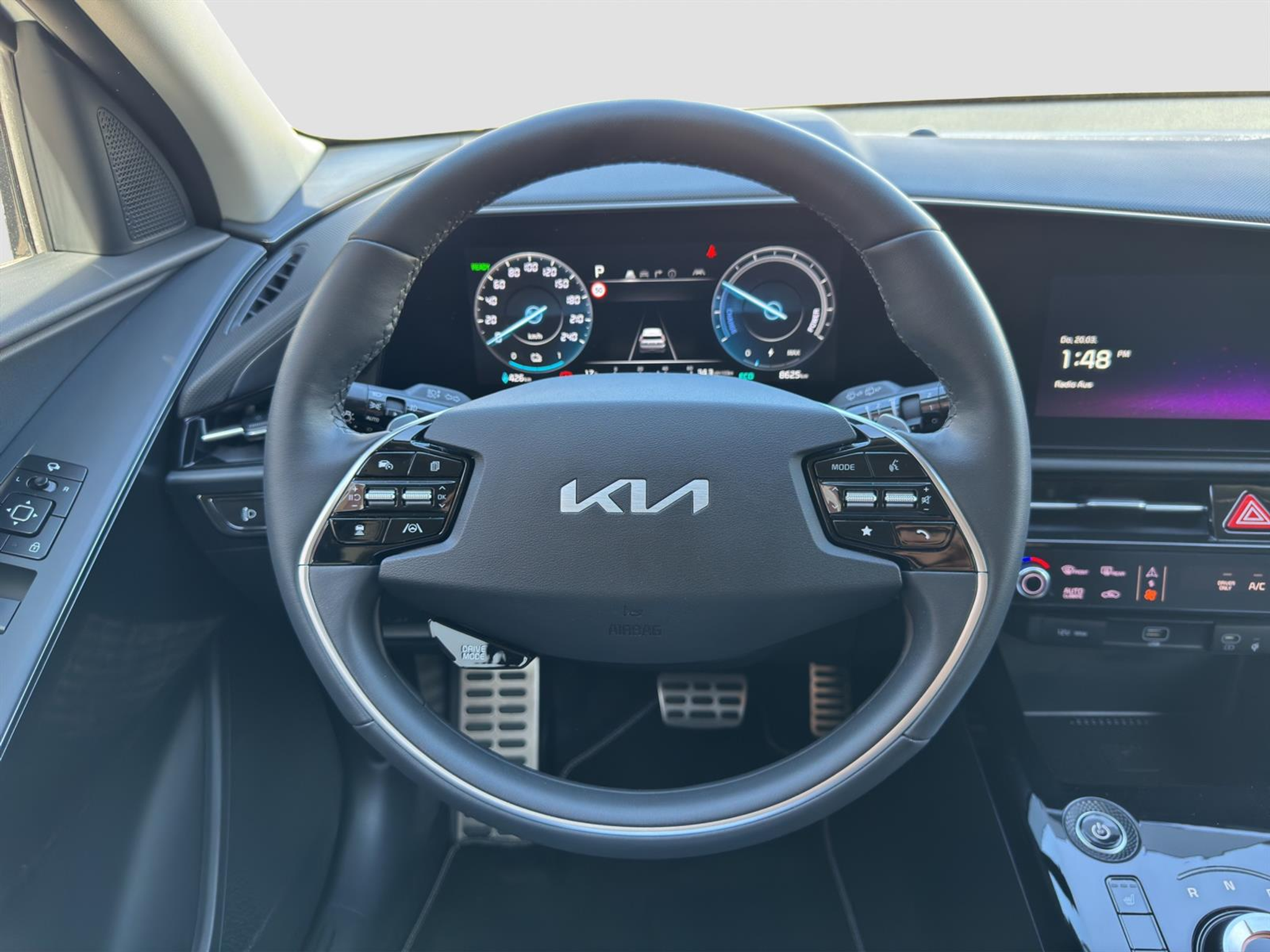 listing desktop thumbnail image 9