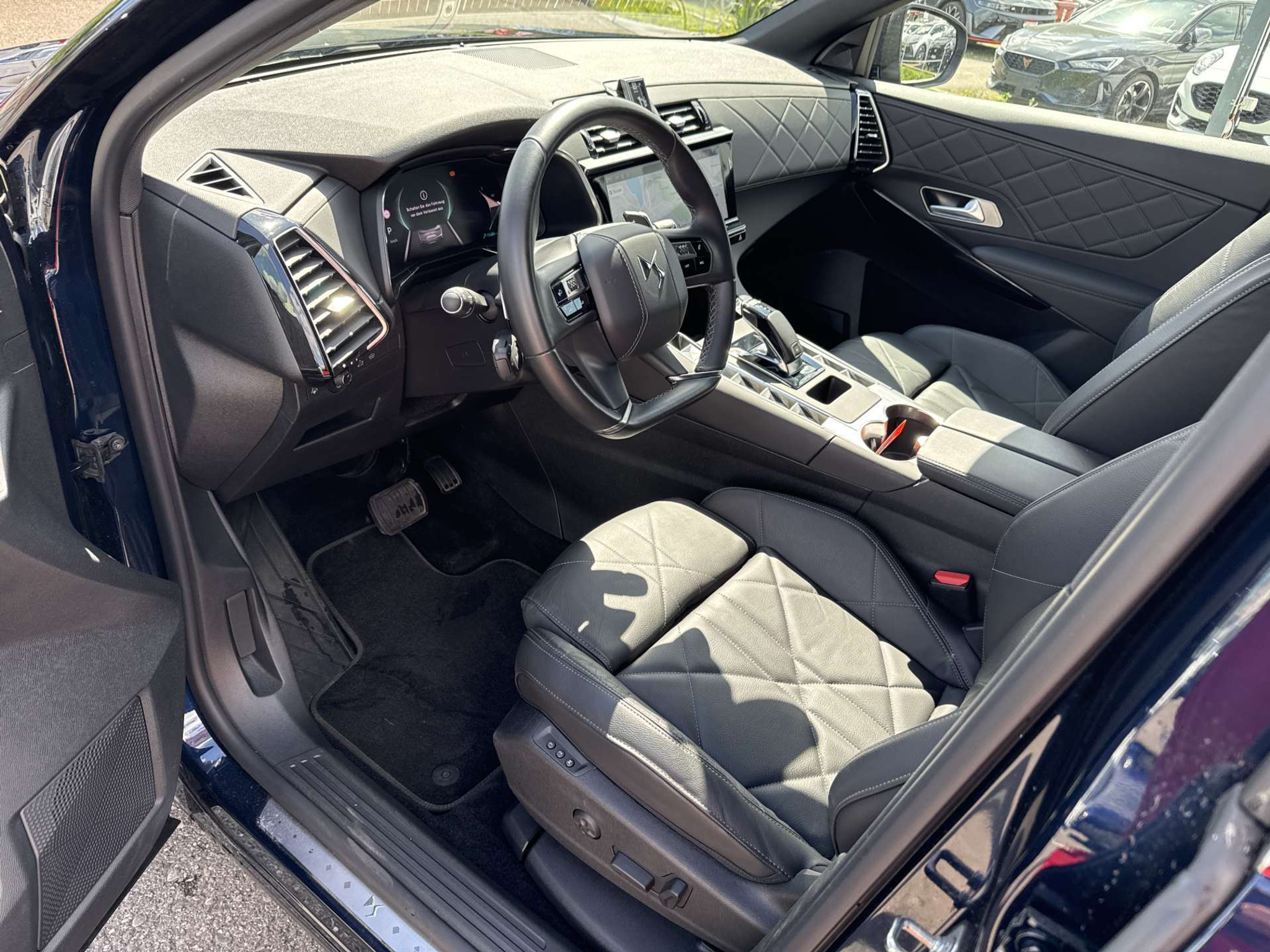 listing desktop thumbnail image 5