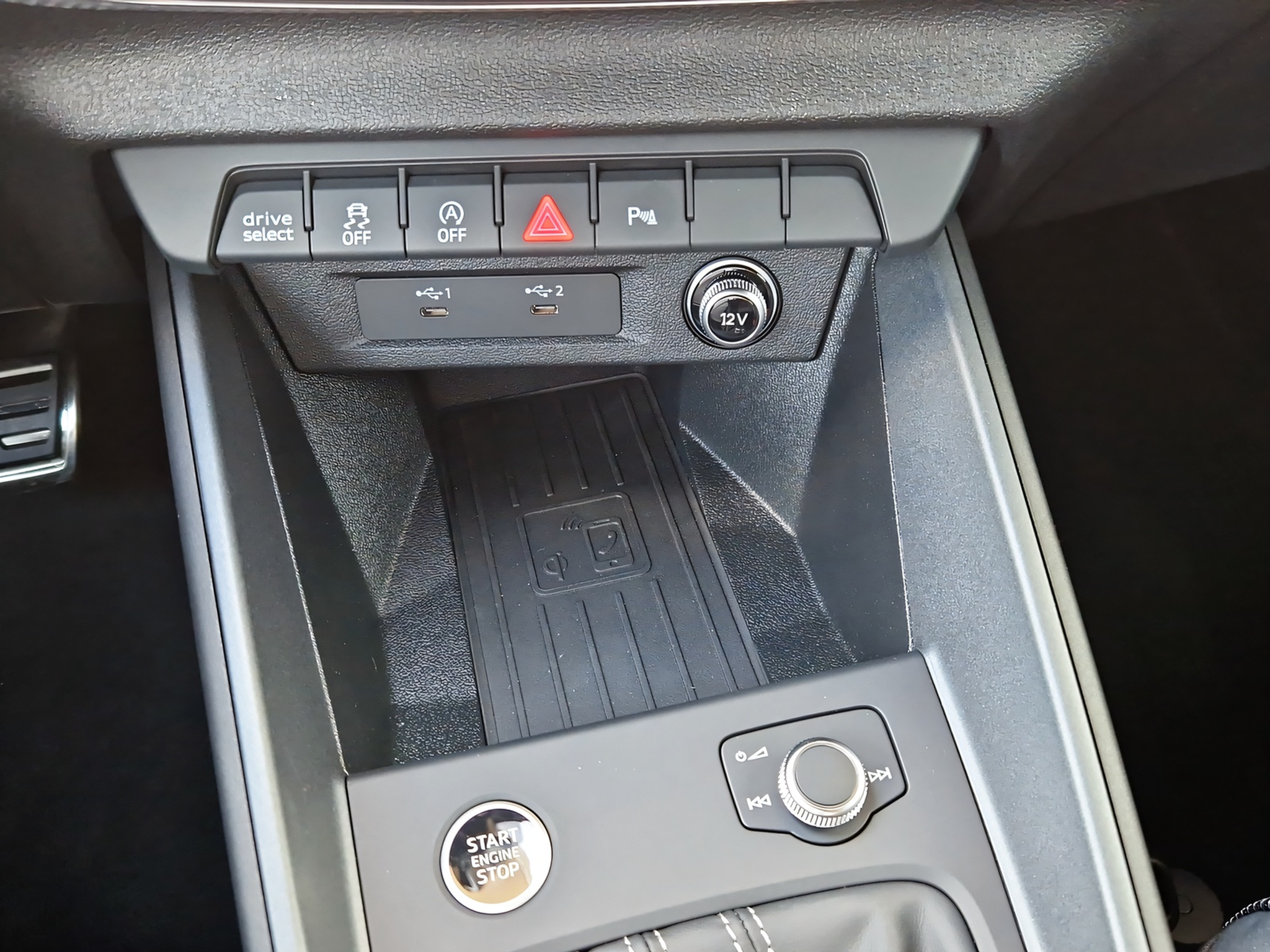 listing desktop thumbnail image 17