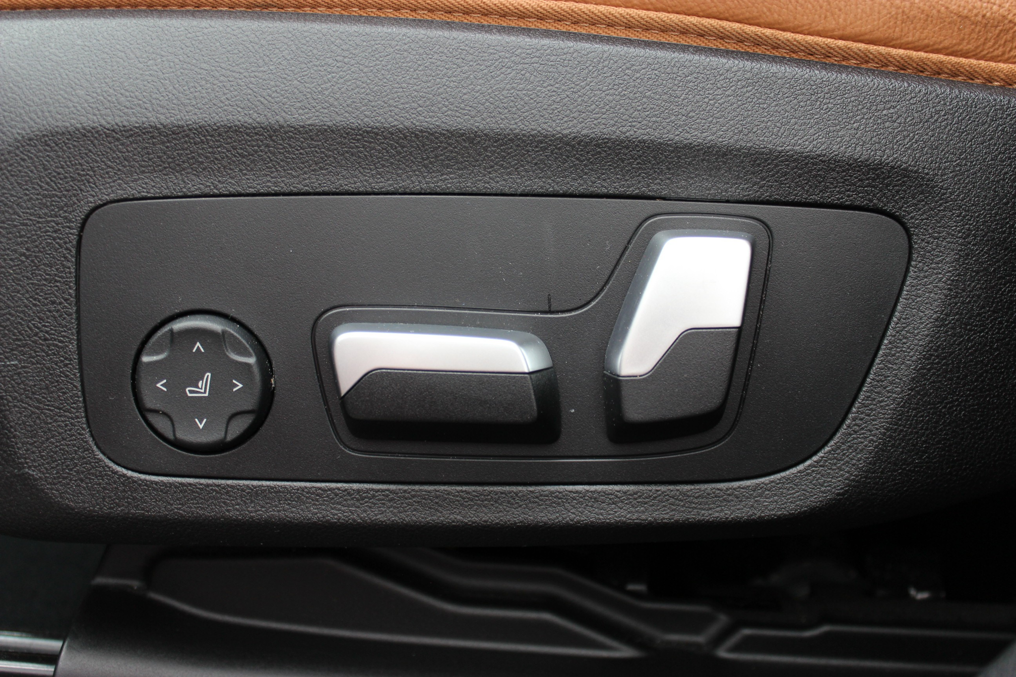 listing desktop thumbnail image 10