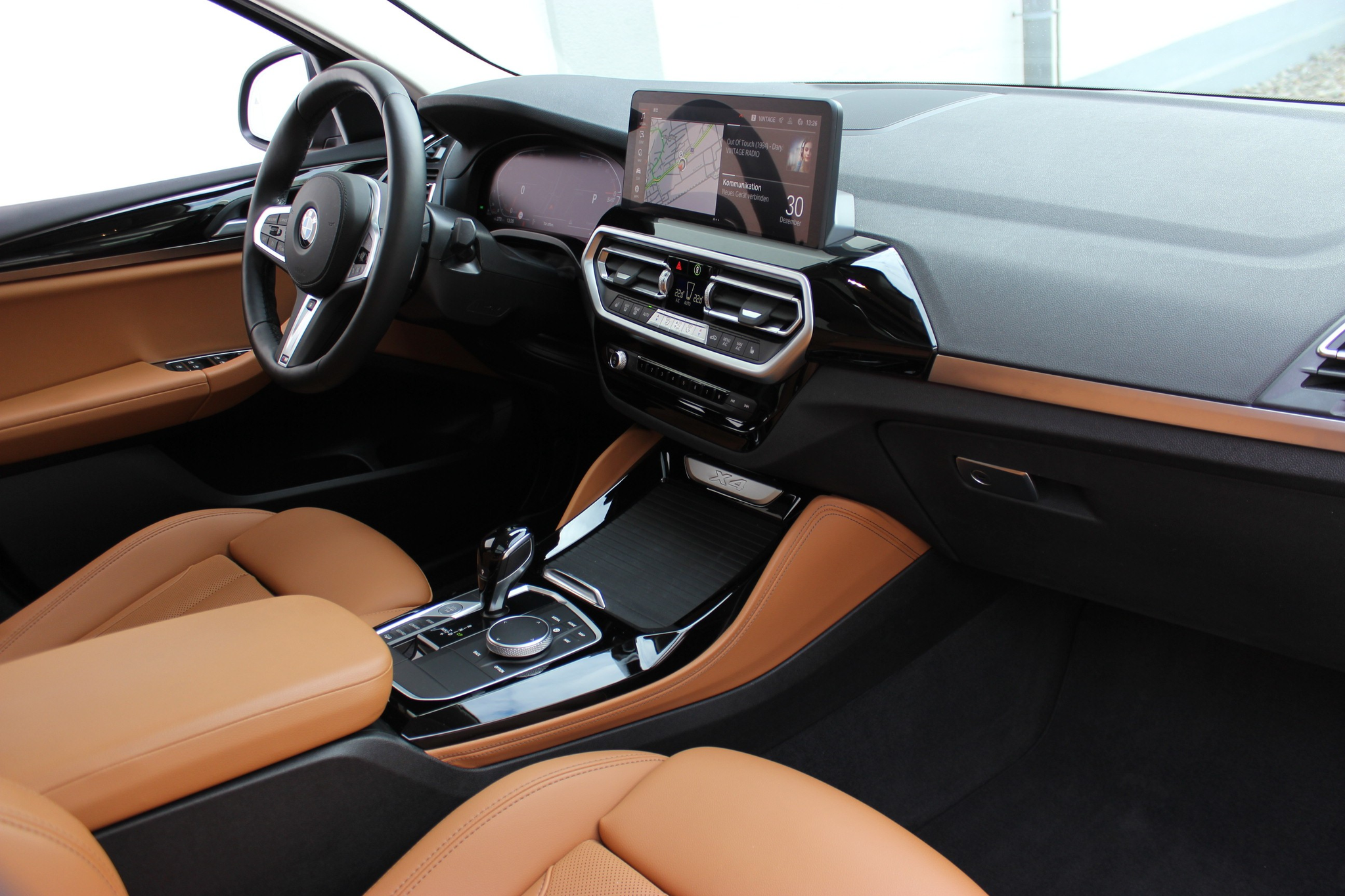 listing desktop thumbnail image 1