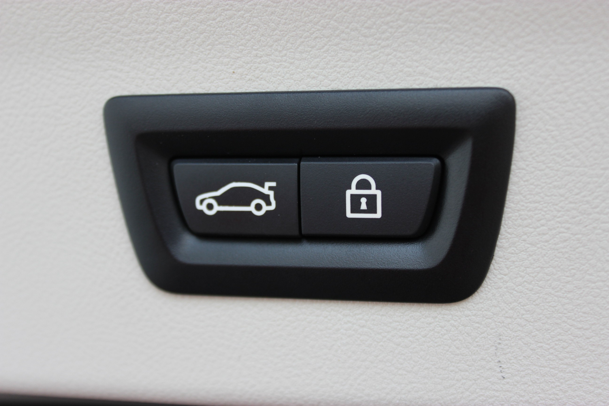 listing desktop thumbnail image 7