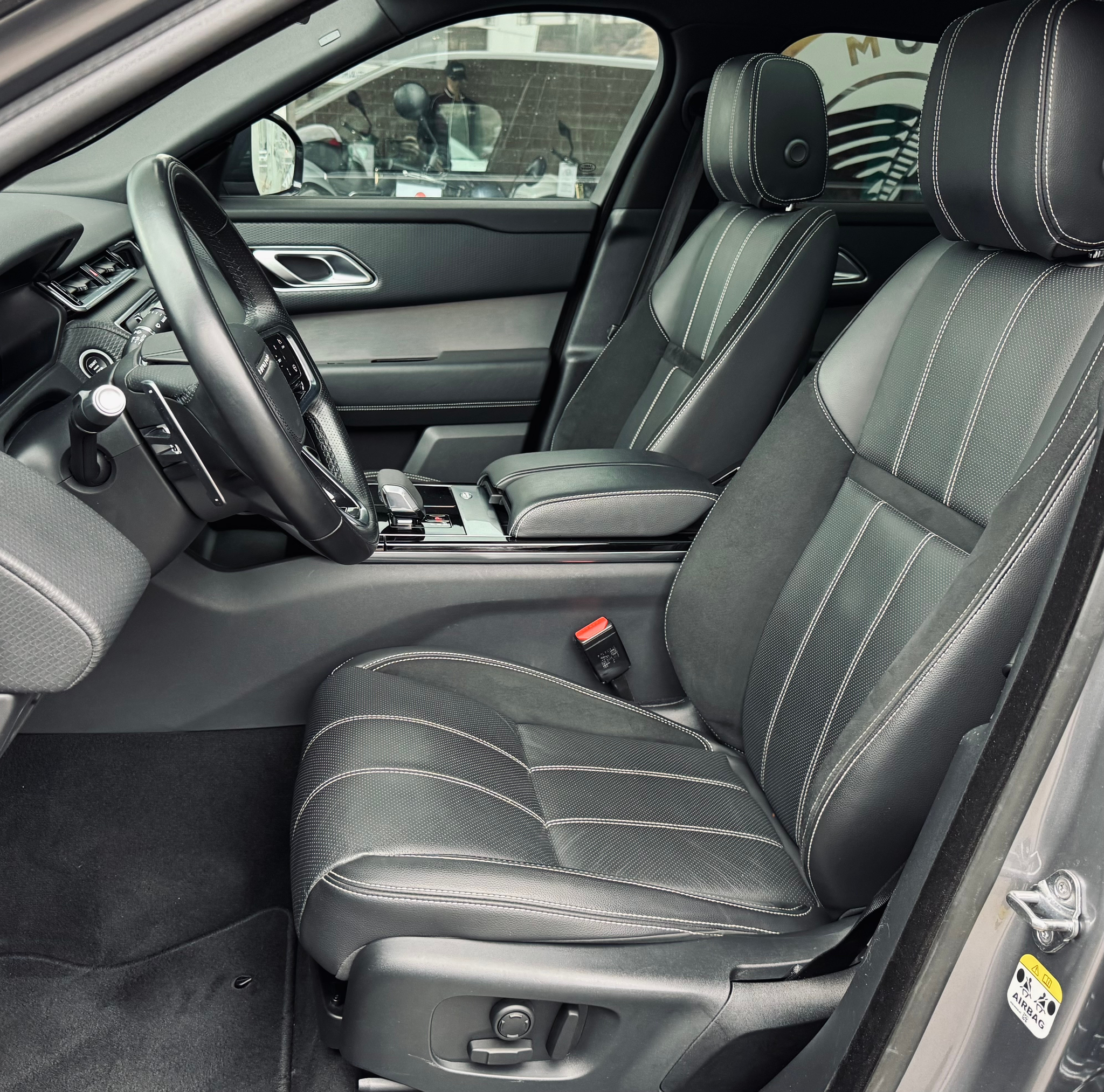 listing desktop thumbnail image 7