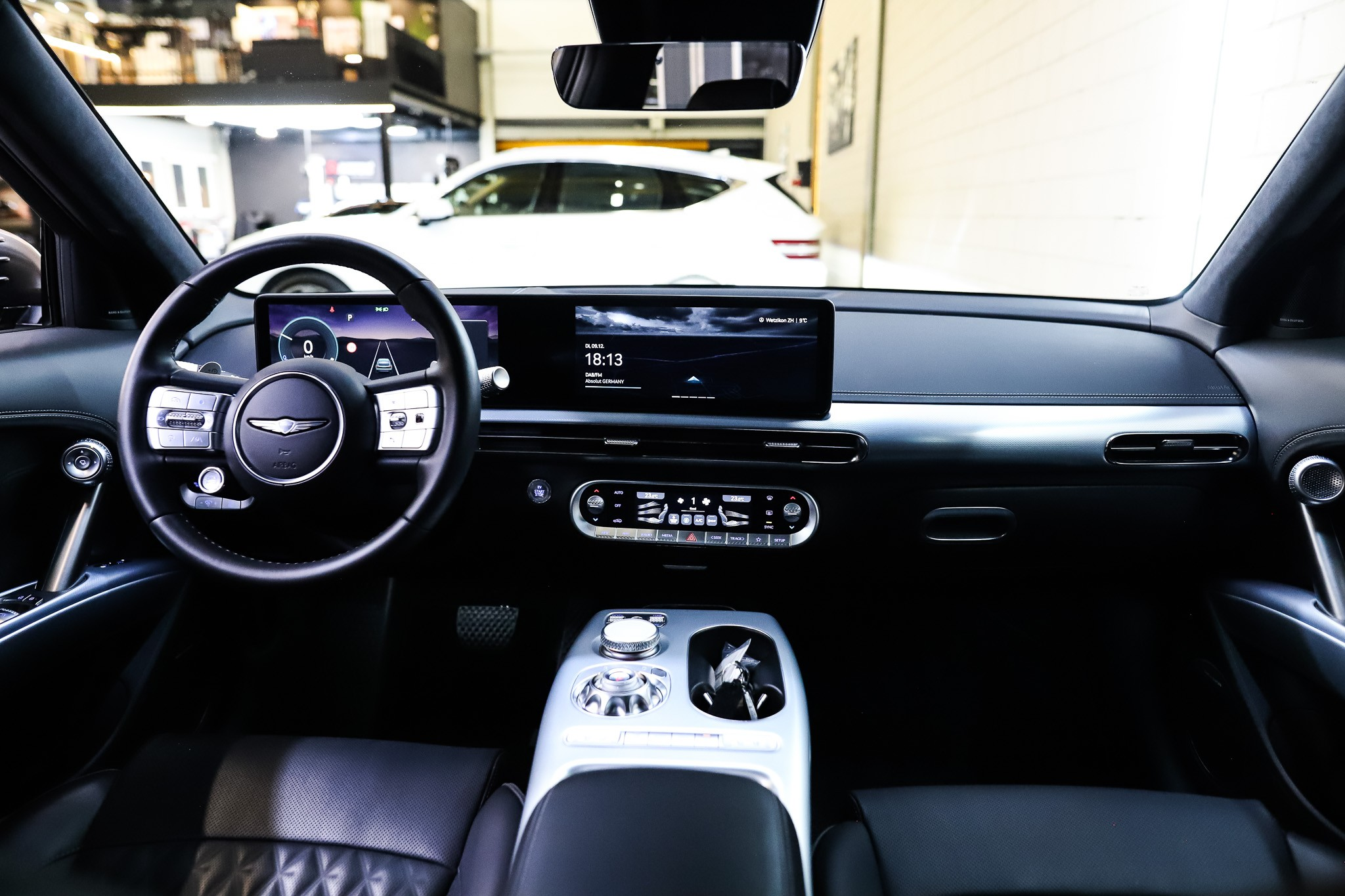 listing desktop thumbnail image 12