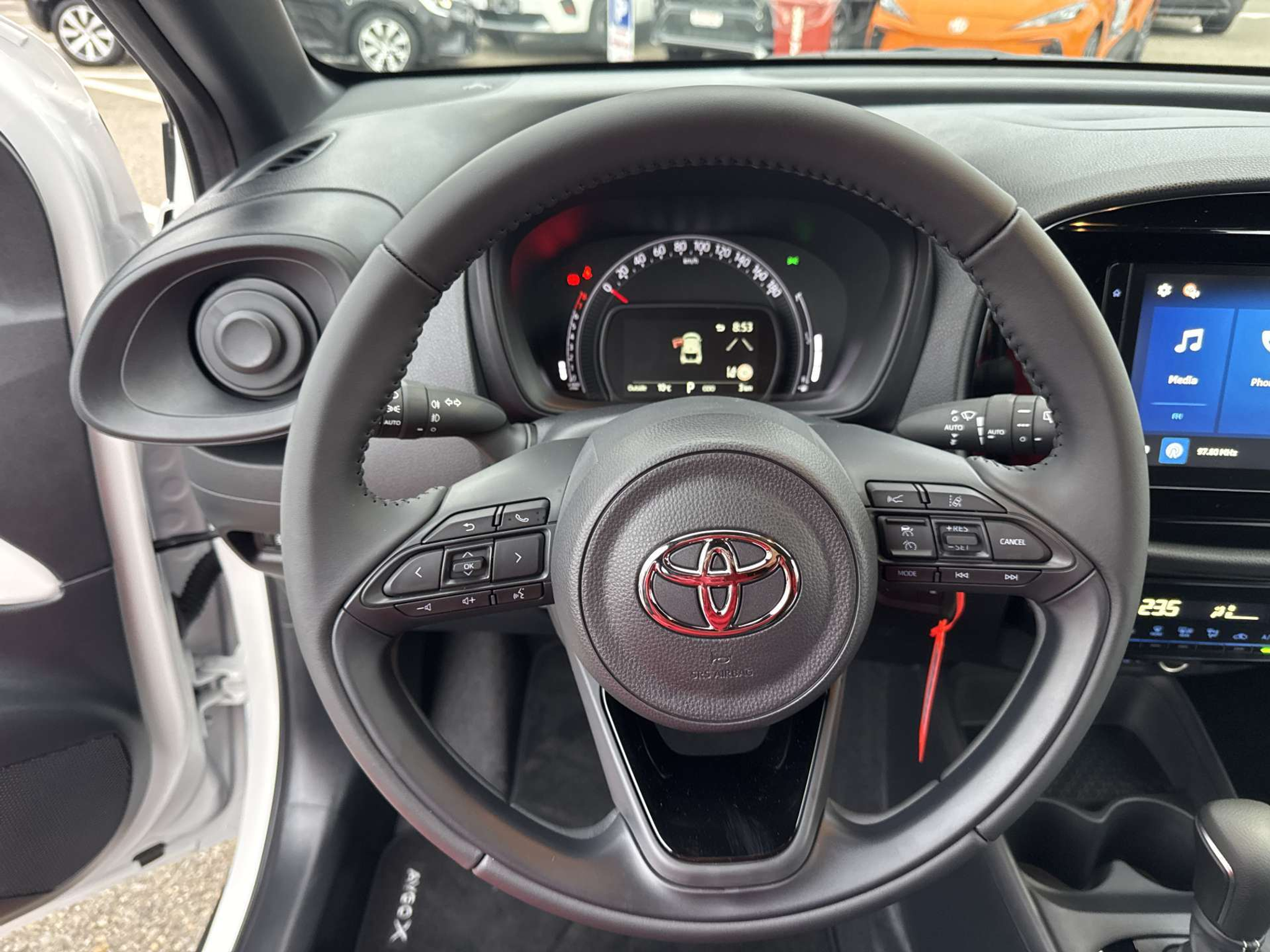 listing desktop thumbnail image 15