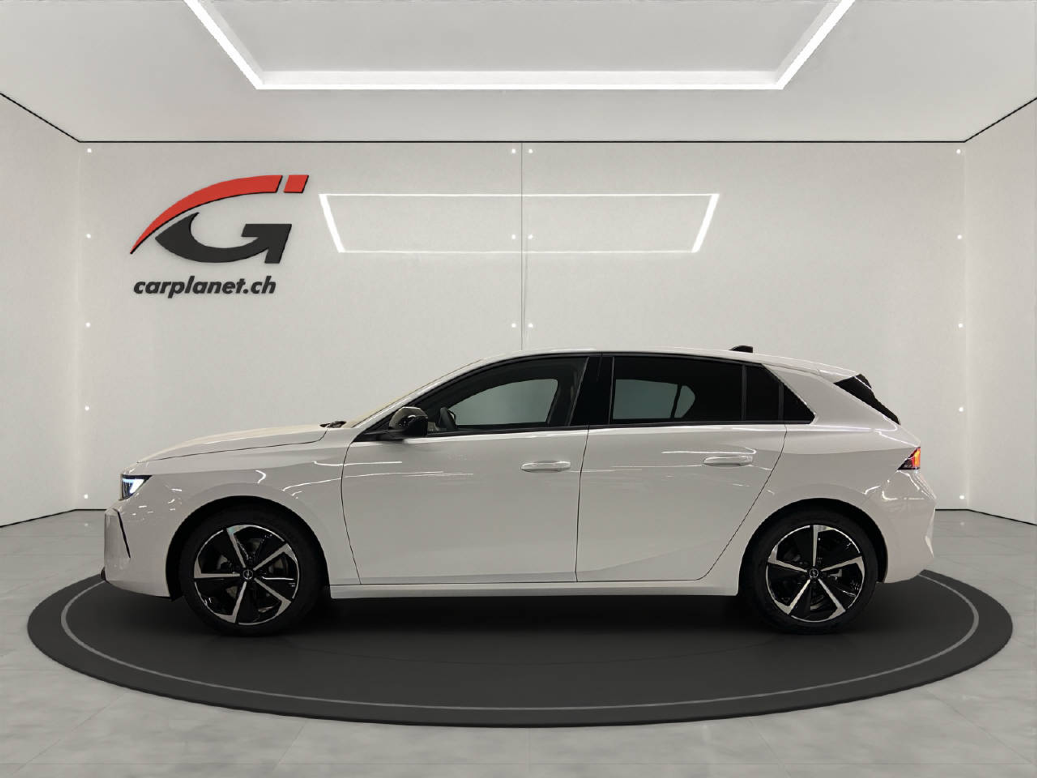 listing desktop thumbnail image 1