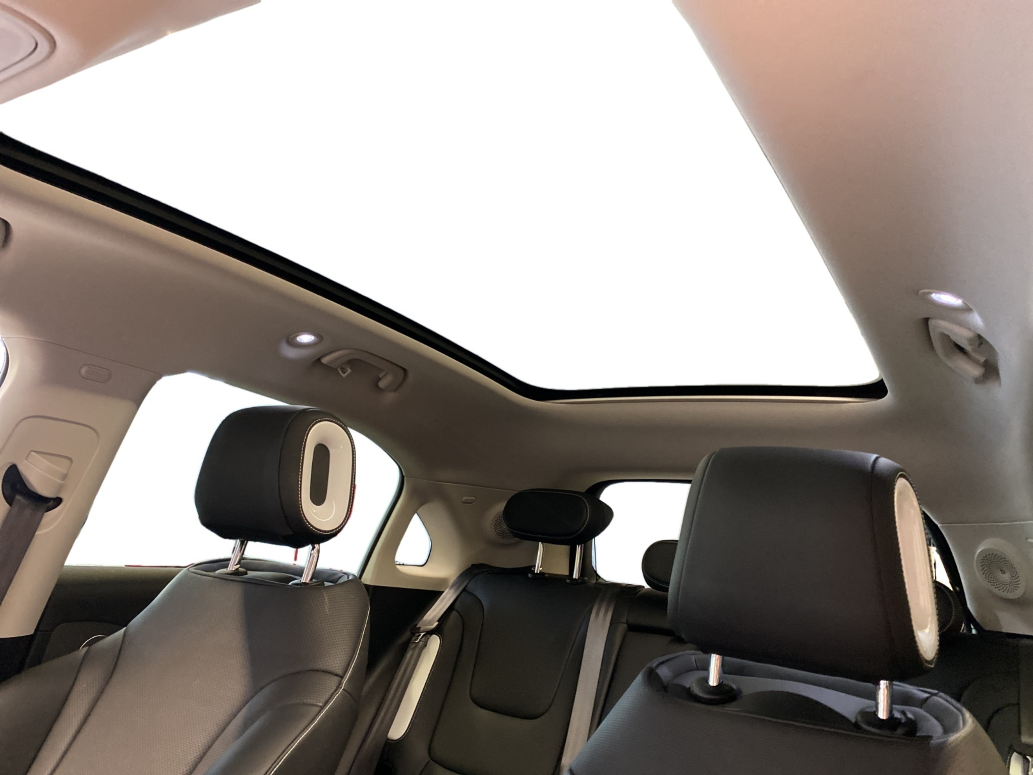 listing desktop thumbnail image 11