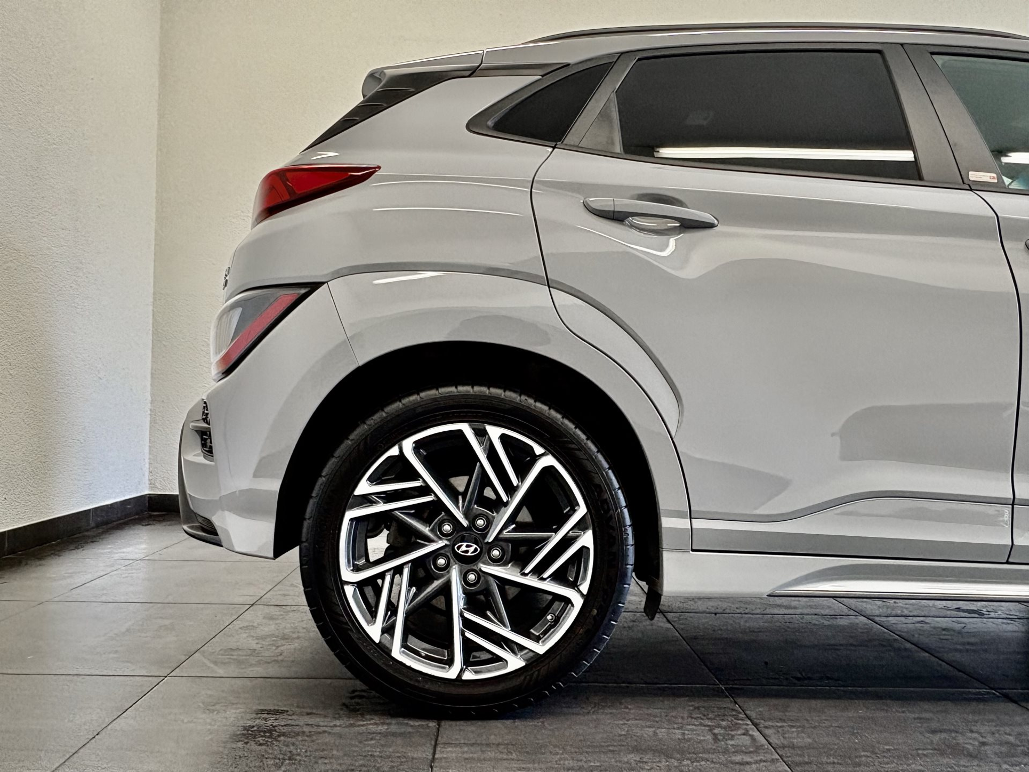 listing desktop thumbnail image 8