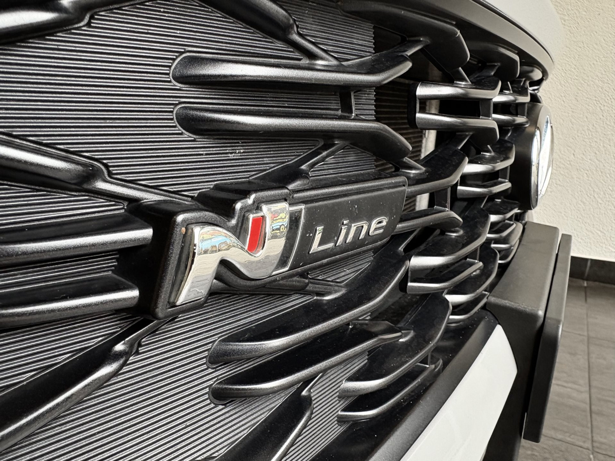 listing desktop thumbnail image 3