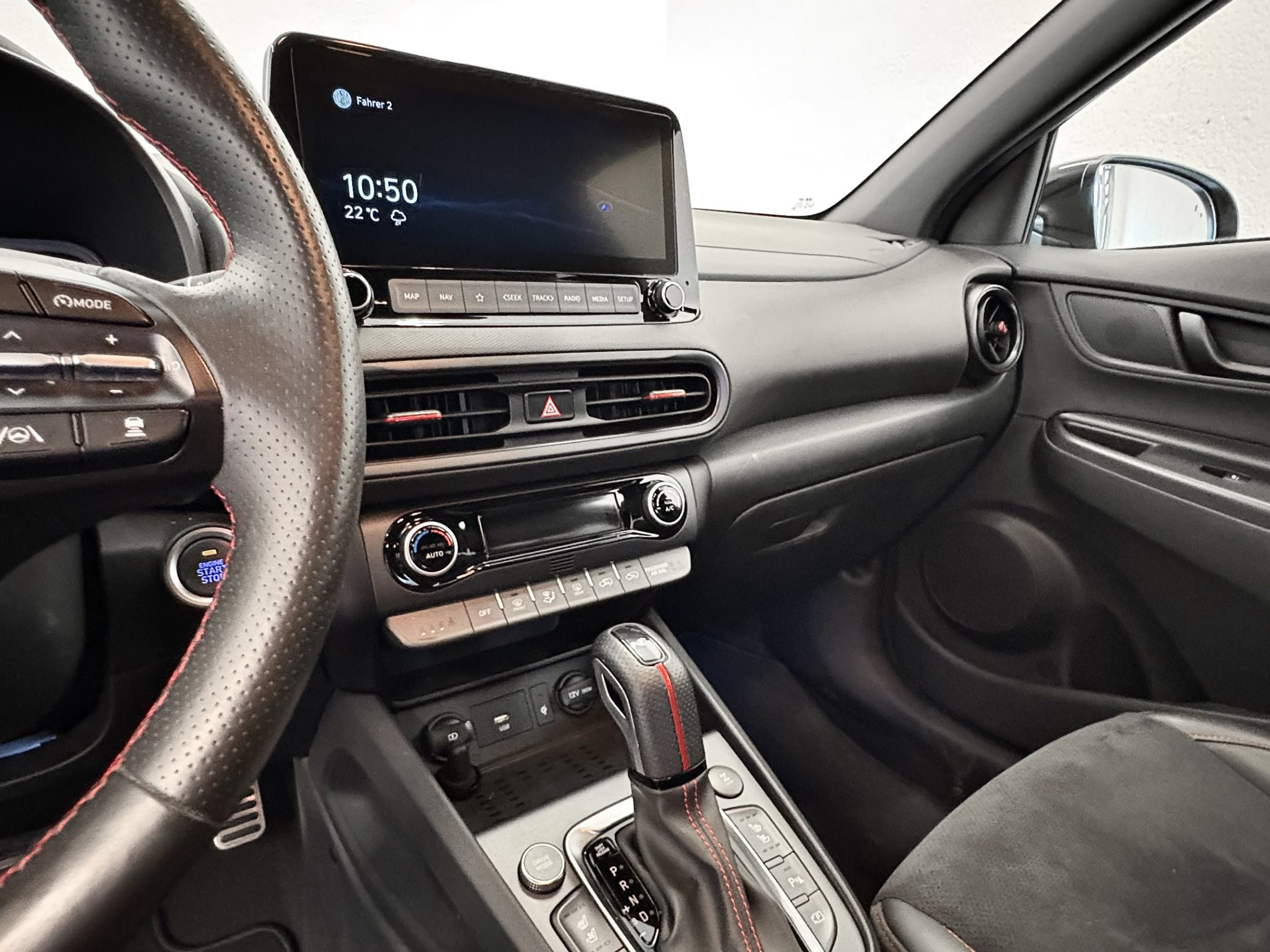 listing desktop thumbnail image 18