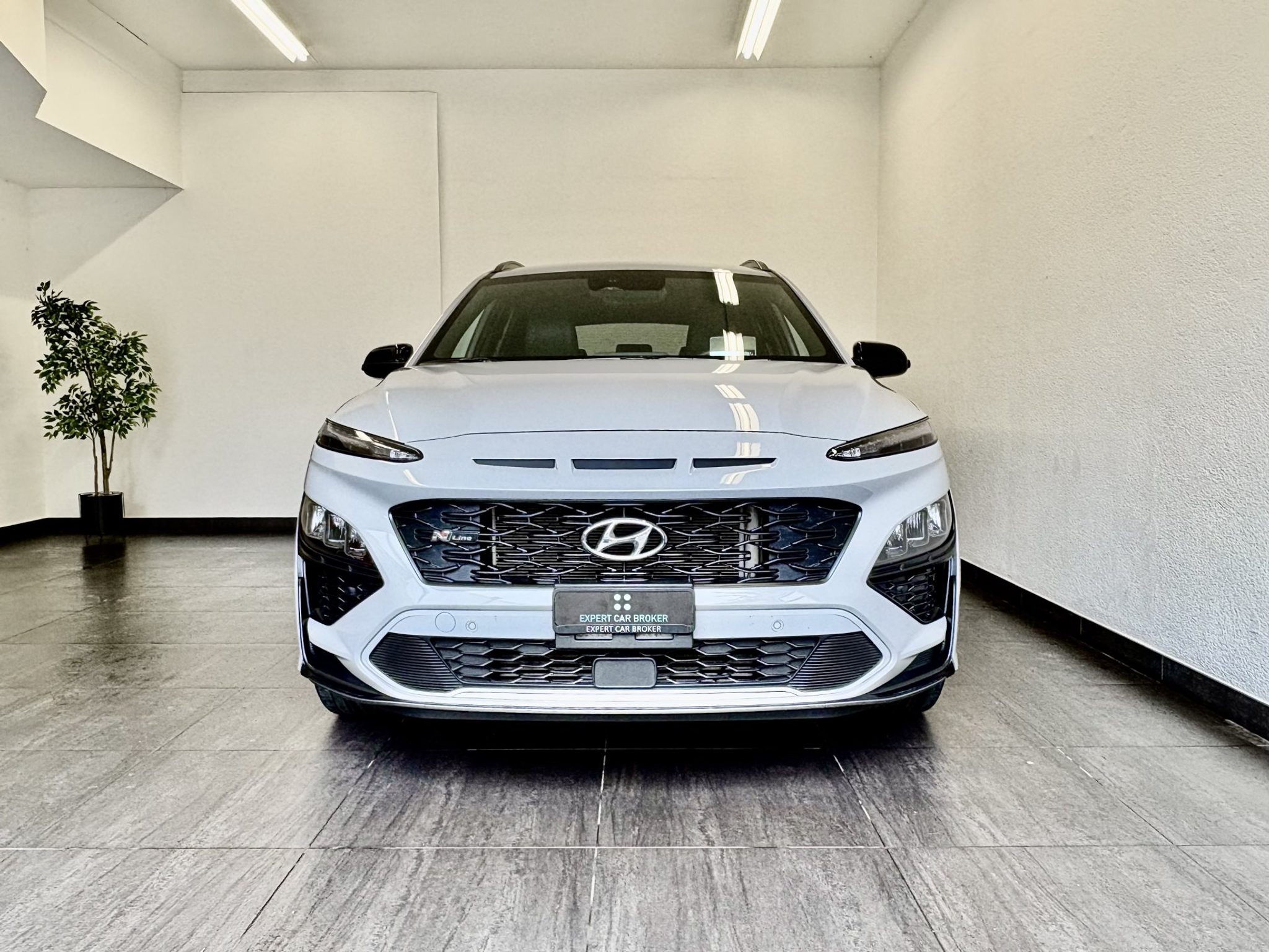 listing desktop thumbnail image 2