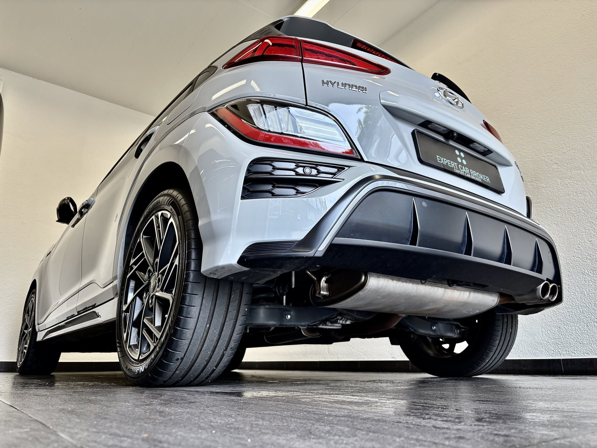 listing desktop thumbnail image 10