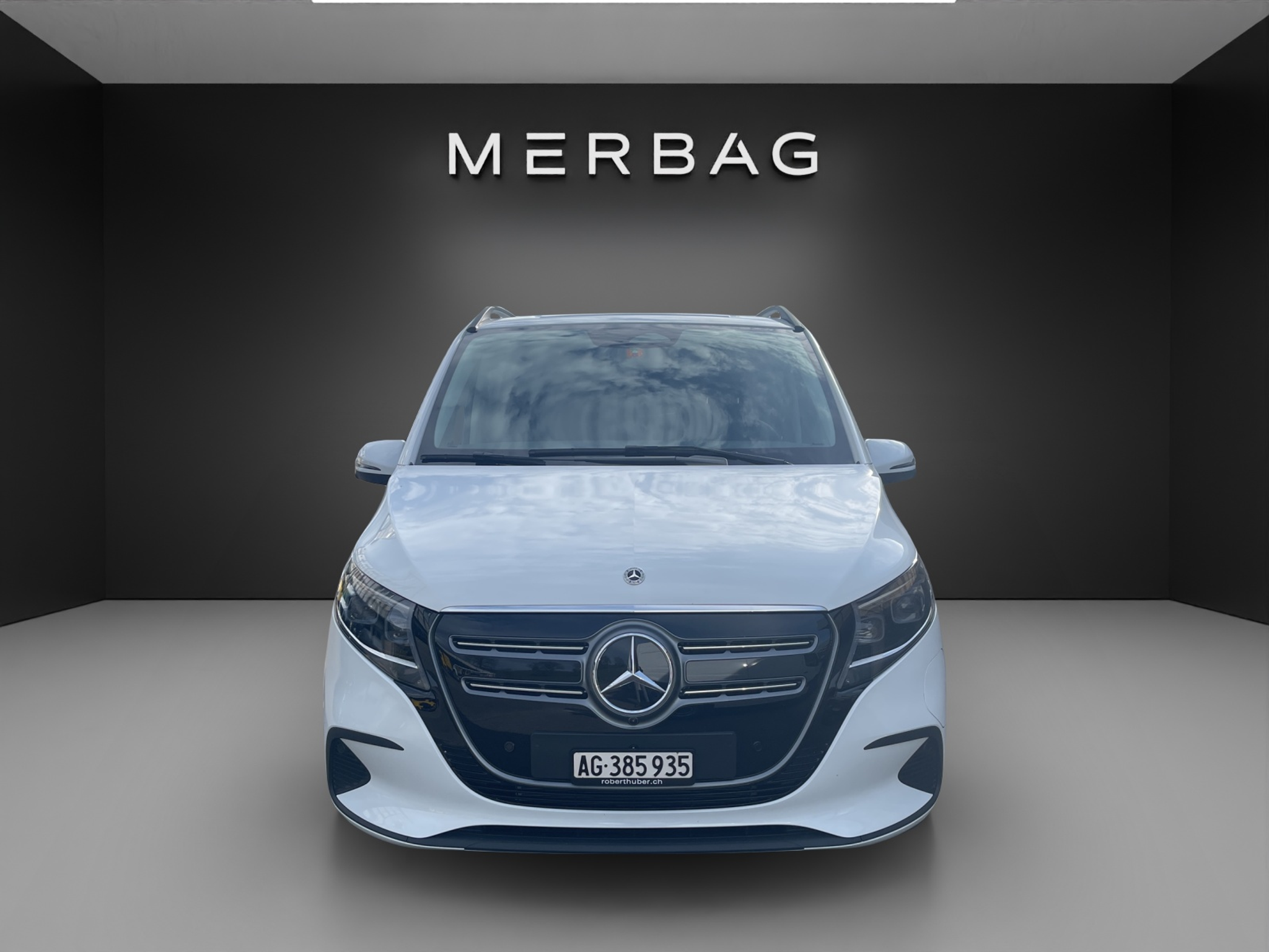 listing desktop thumbnail image 1