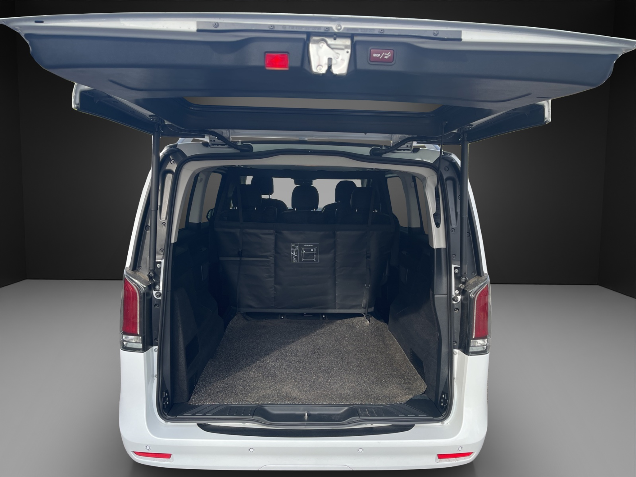 listing desktop thumbnail image 11