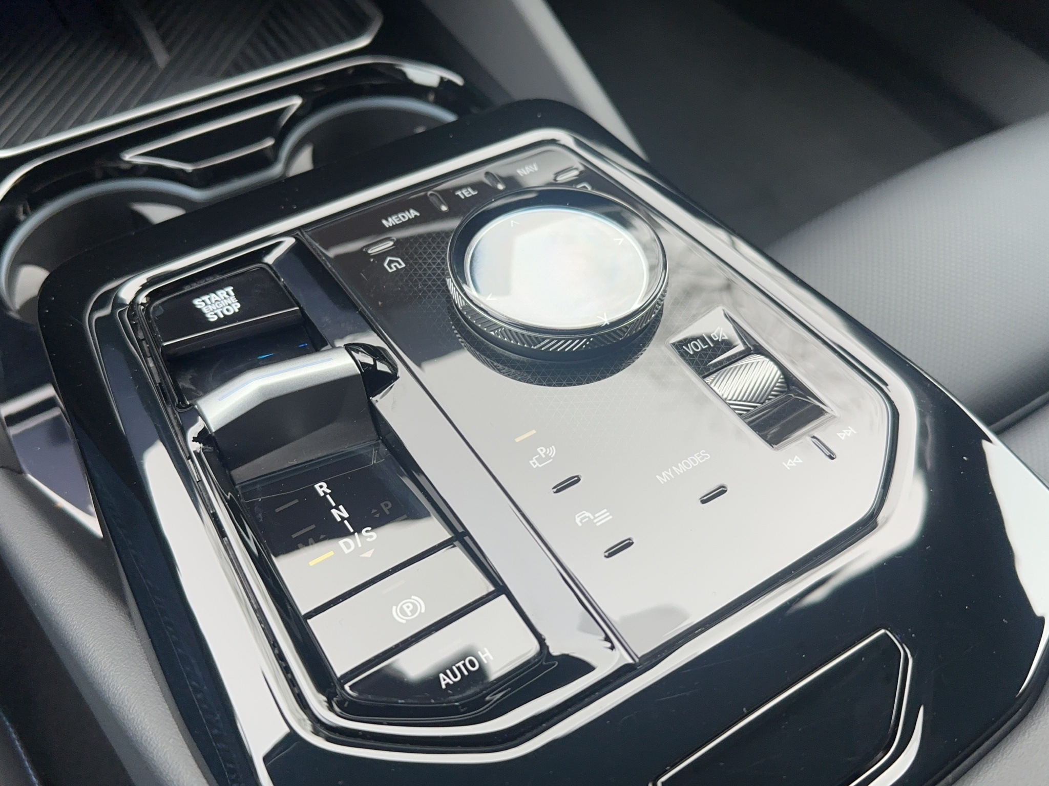 listing desktop thumbnail image 19