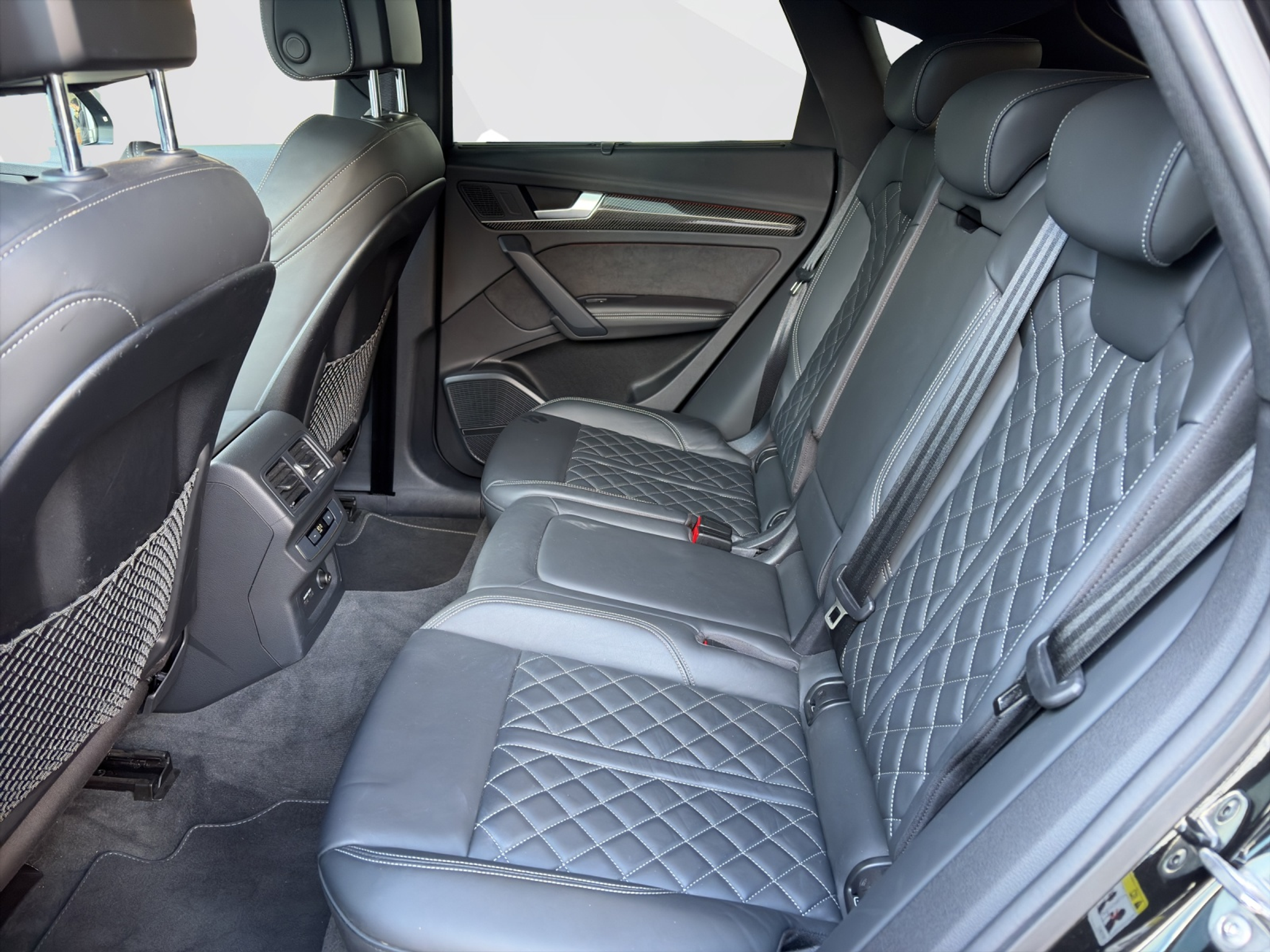 listing desktop thumbnail image 17