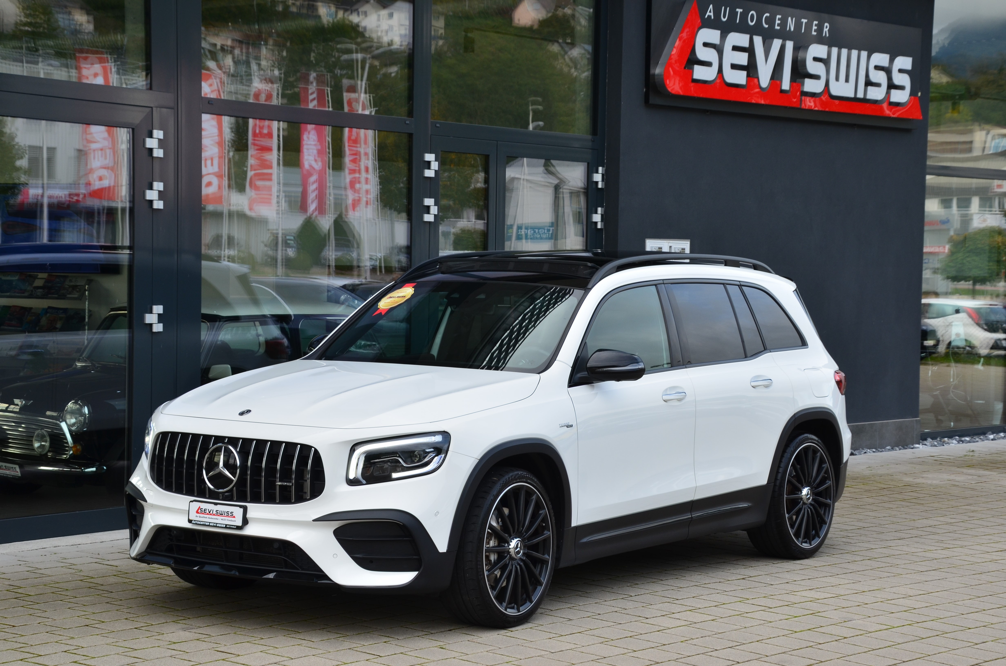 listing desktop thumbnail image 6