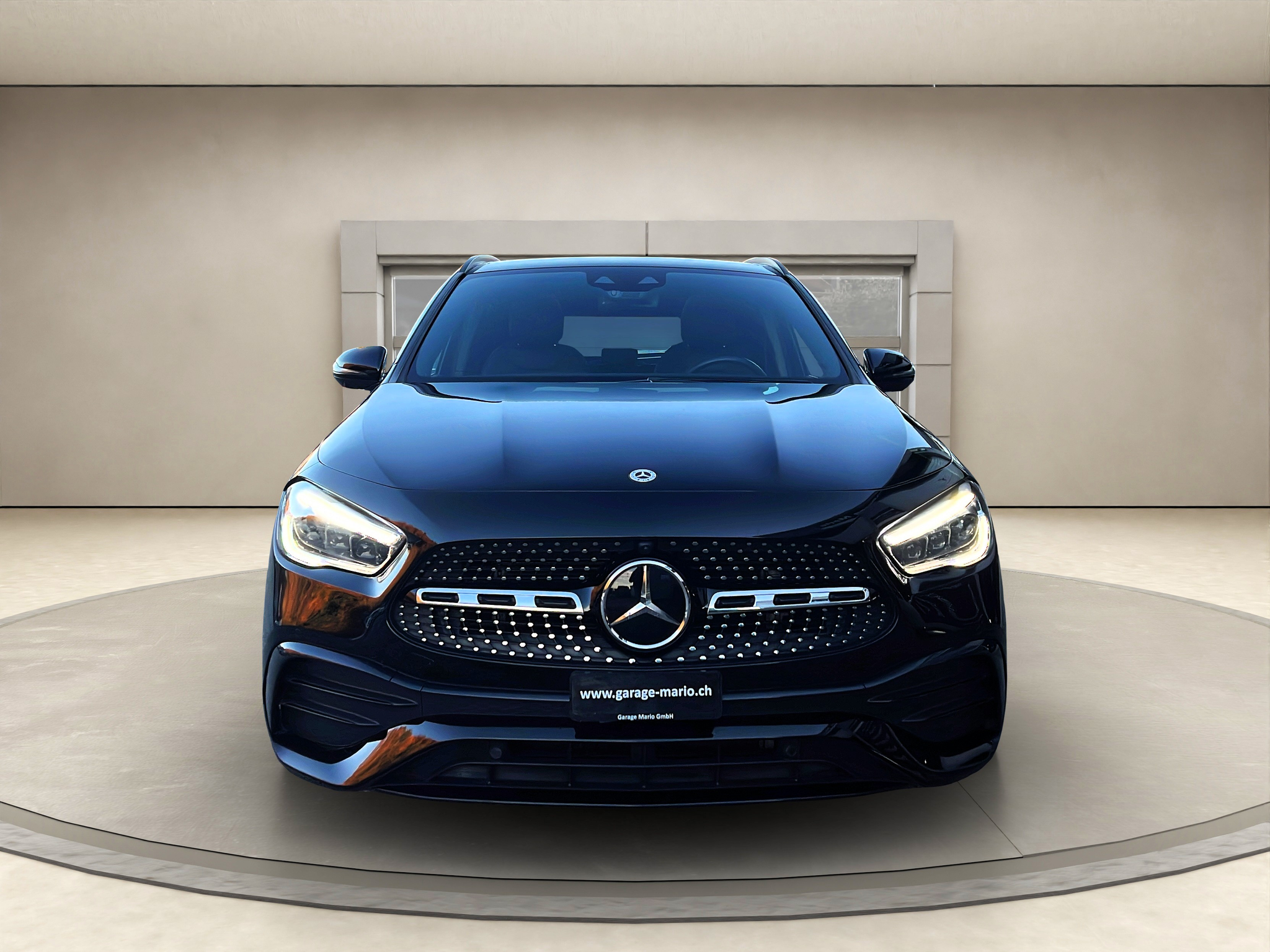 listing desktop thumbnail image 1