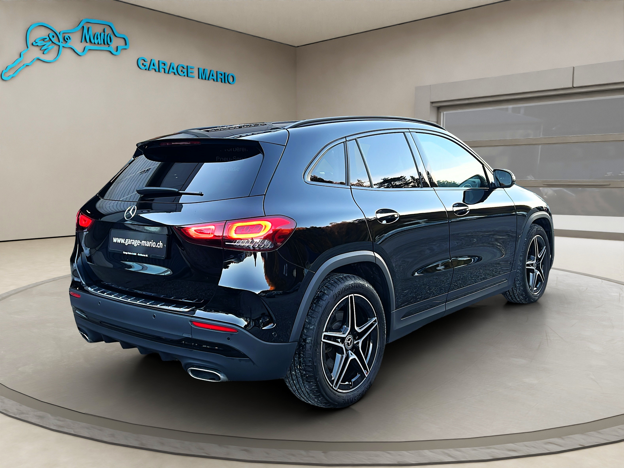 listing desktop thumbnail image 4