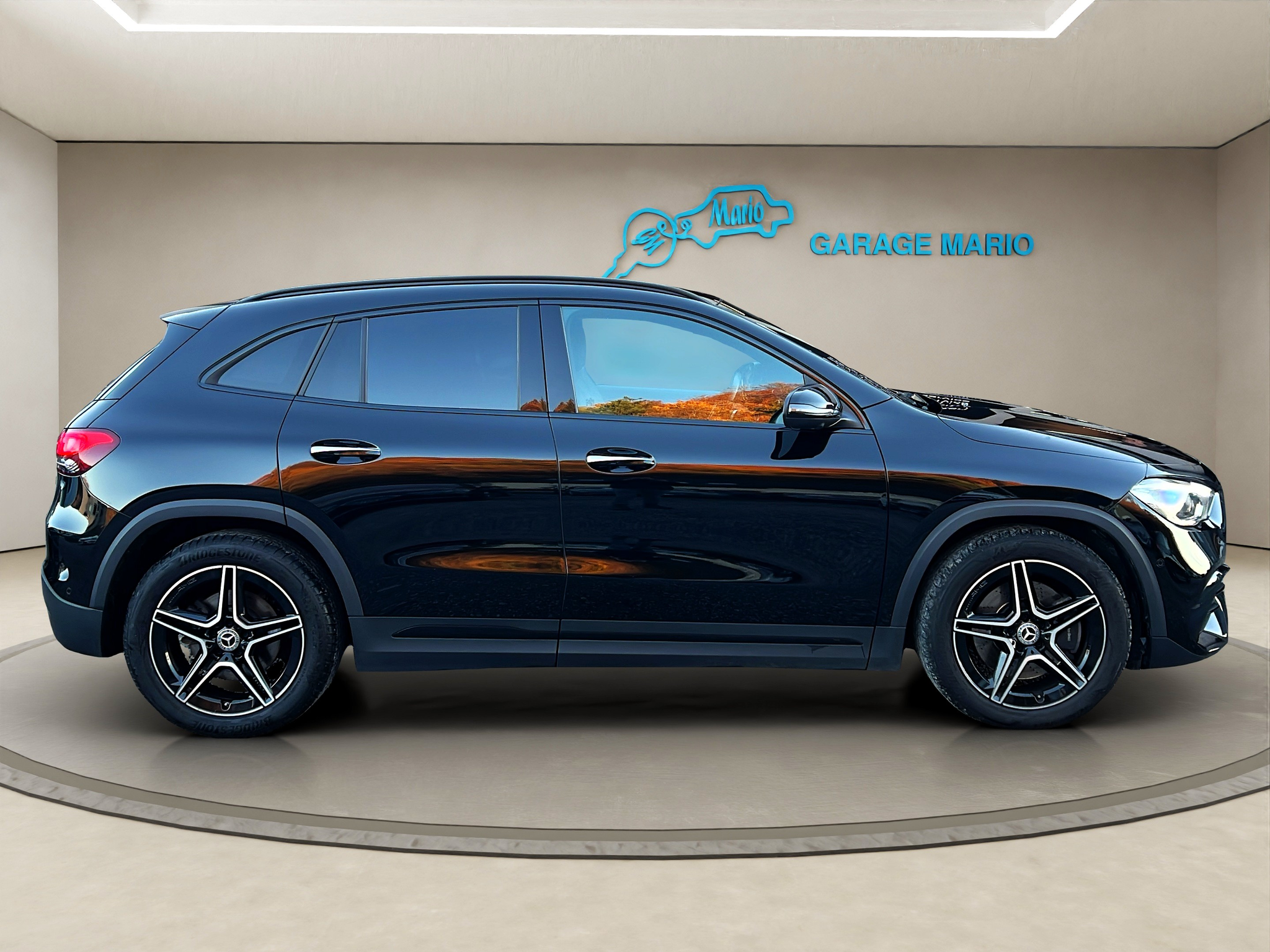 listing desktop thumbnail image 3