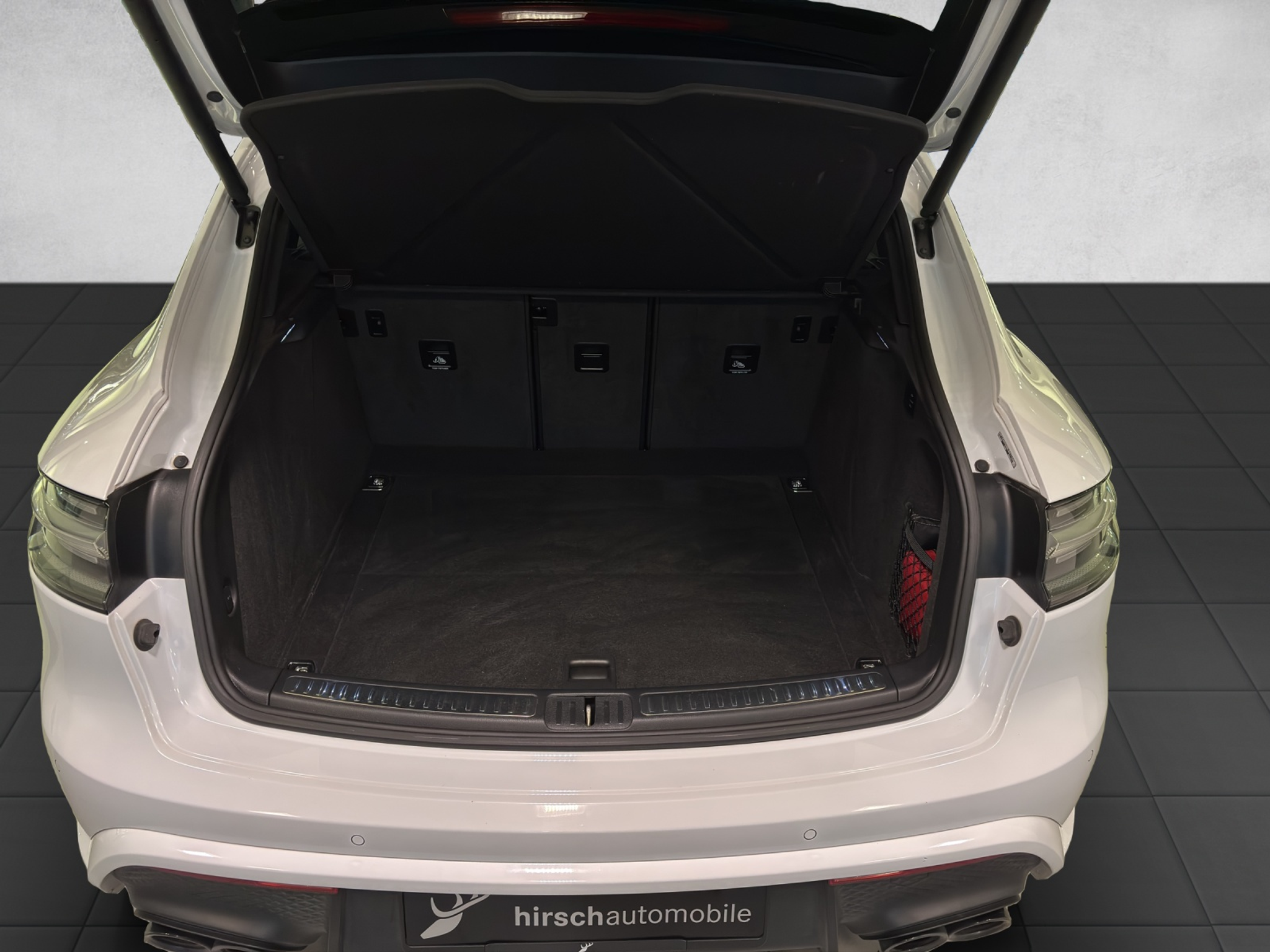 listing desktop thumbnail image 12